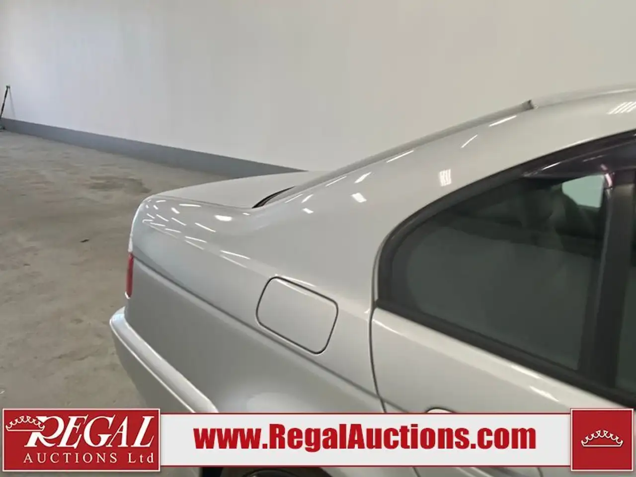 BMW 5 Series photo BMW 5 Series