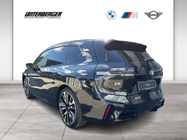 BMW iX xDrive45 I20 M Sportpaket HK HiFi DAB LED Ansicht 2