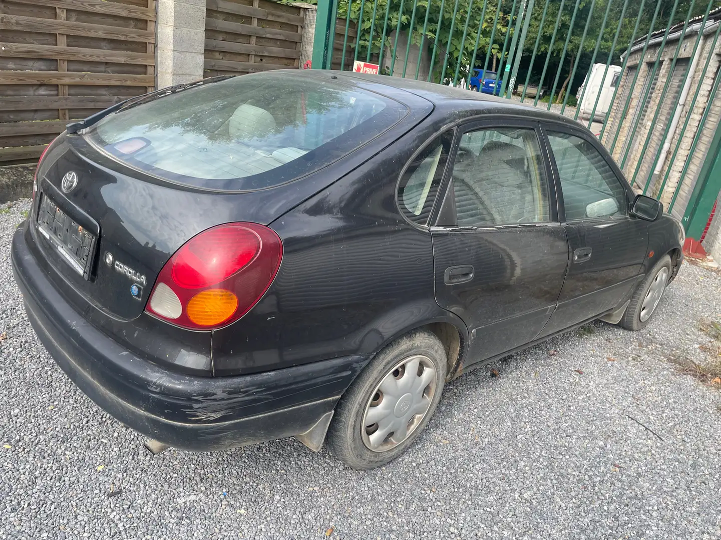 Toyota Corolla 1.3i 16v L. Luna Deauville Noir - 1