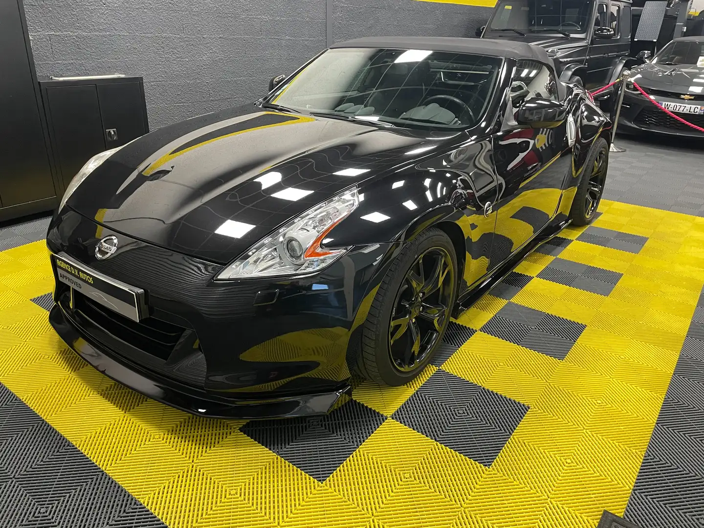 Nissan 370Z Roadster 3.7 V6 328 Pack A Negro - 2