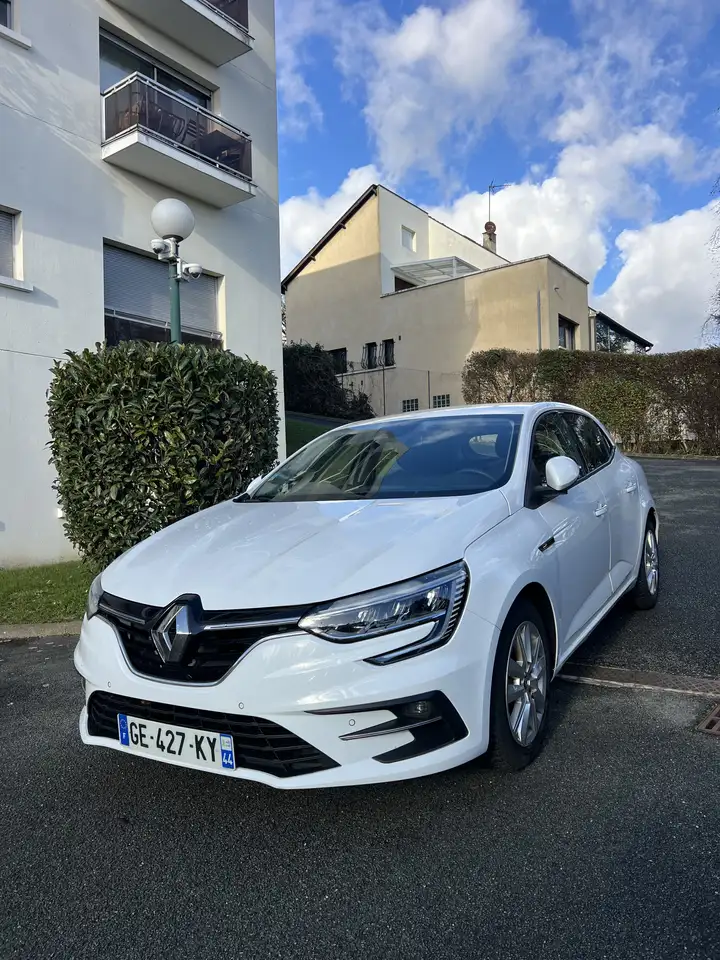 Renault Megane MÃ©gane IV Berline TCe 115 FAP Life