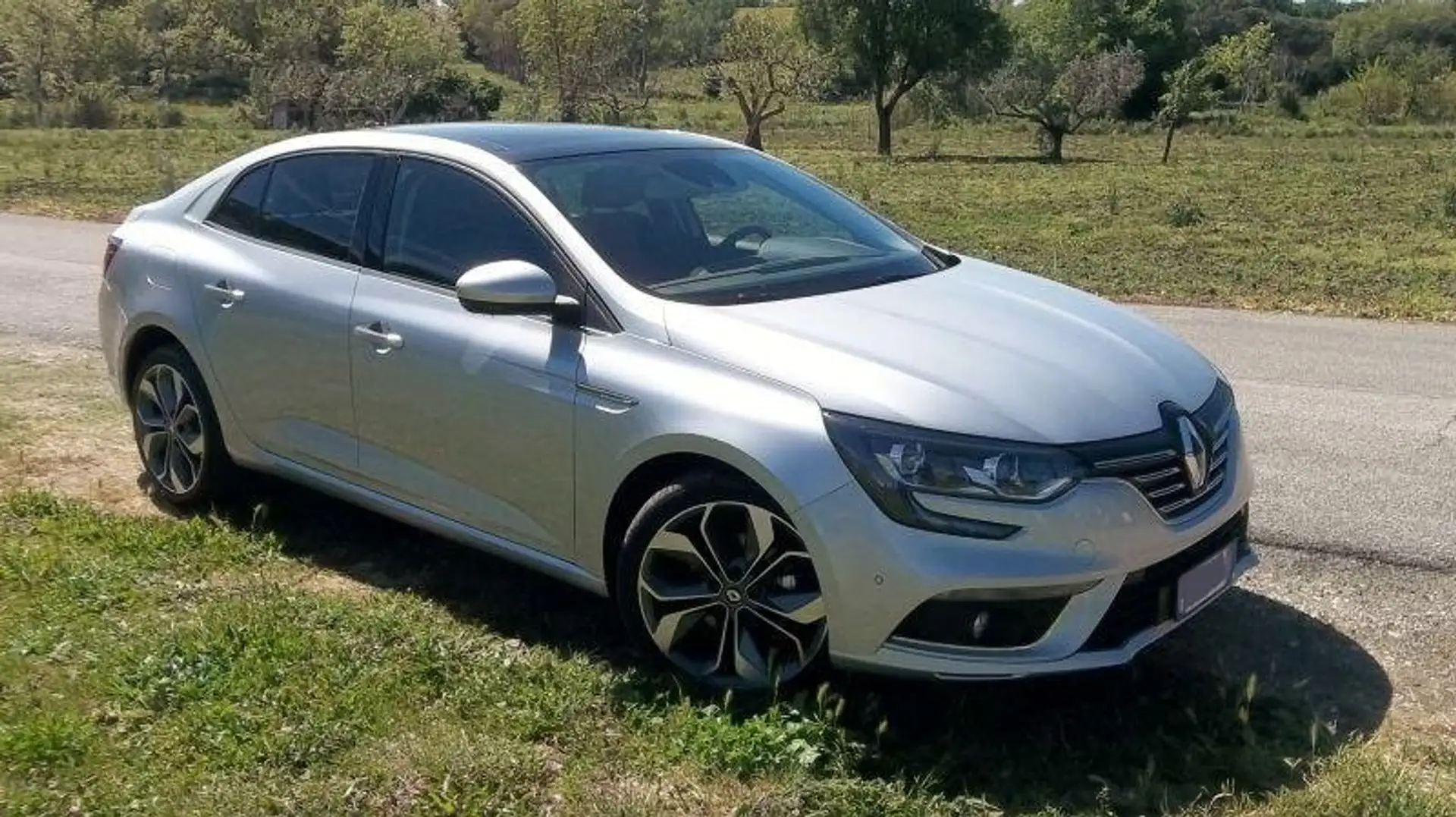 Renault Megane Grand Coupe 1.6 130cv Diesel 2017 TETTO APRIBILE Argento - 2