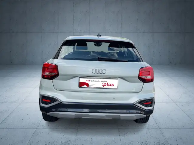 Audi Q2 view 4