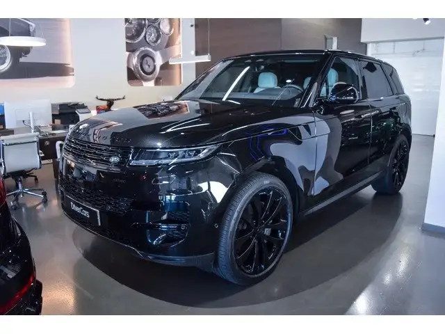 Land Rover Range Rover Sport view 2