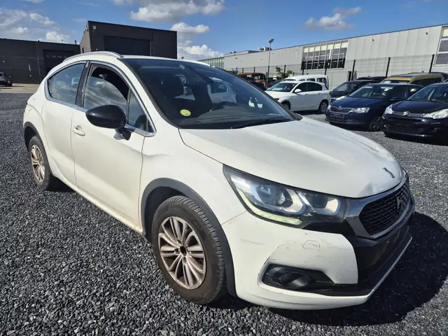 DS Automobiles DS 4