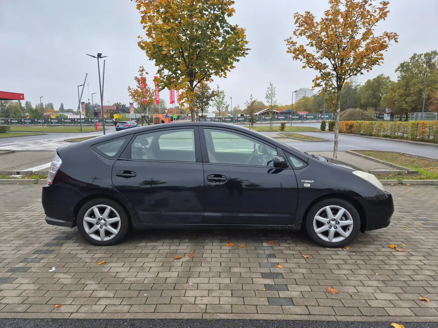 Toyota Prius Prius (Hybrid) Executive Schwarz - 1