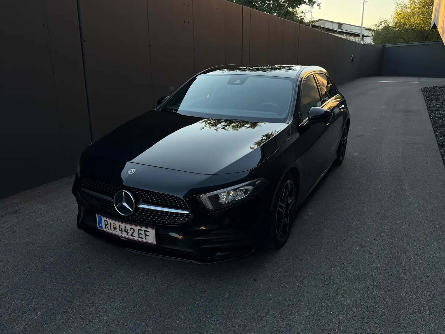 Mercedes-Benz A 200 A 200 d Aut. Schwarz - 1