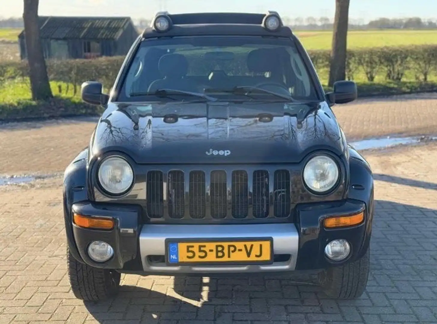 Jeep Cherokee 2.8 CRD Sport Negro - 1
