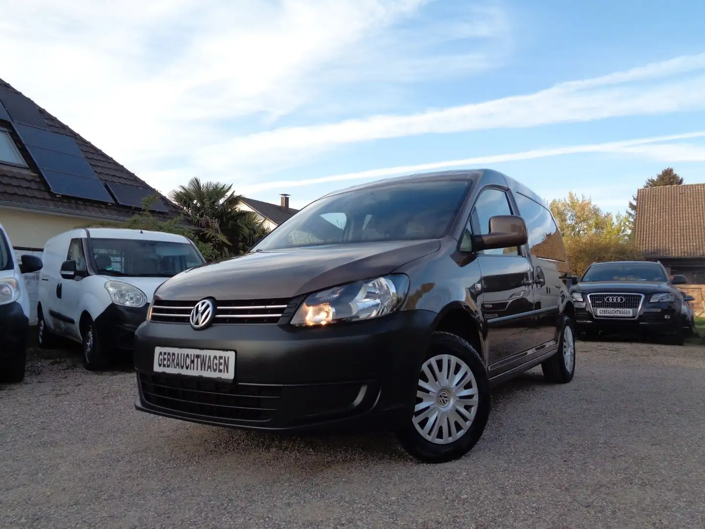 Volkswagen Caddy 1,6TDI 55kW Trendline 5-Sitzer Braun - 1