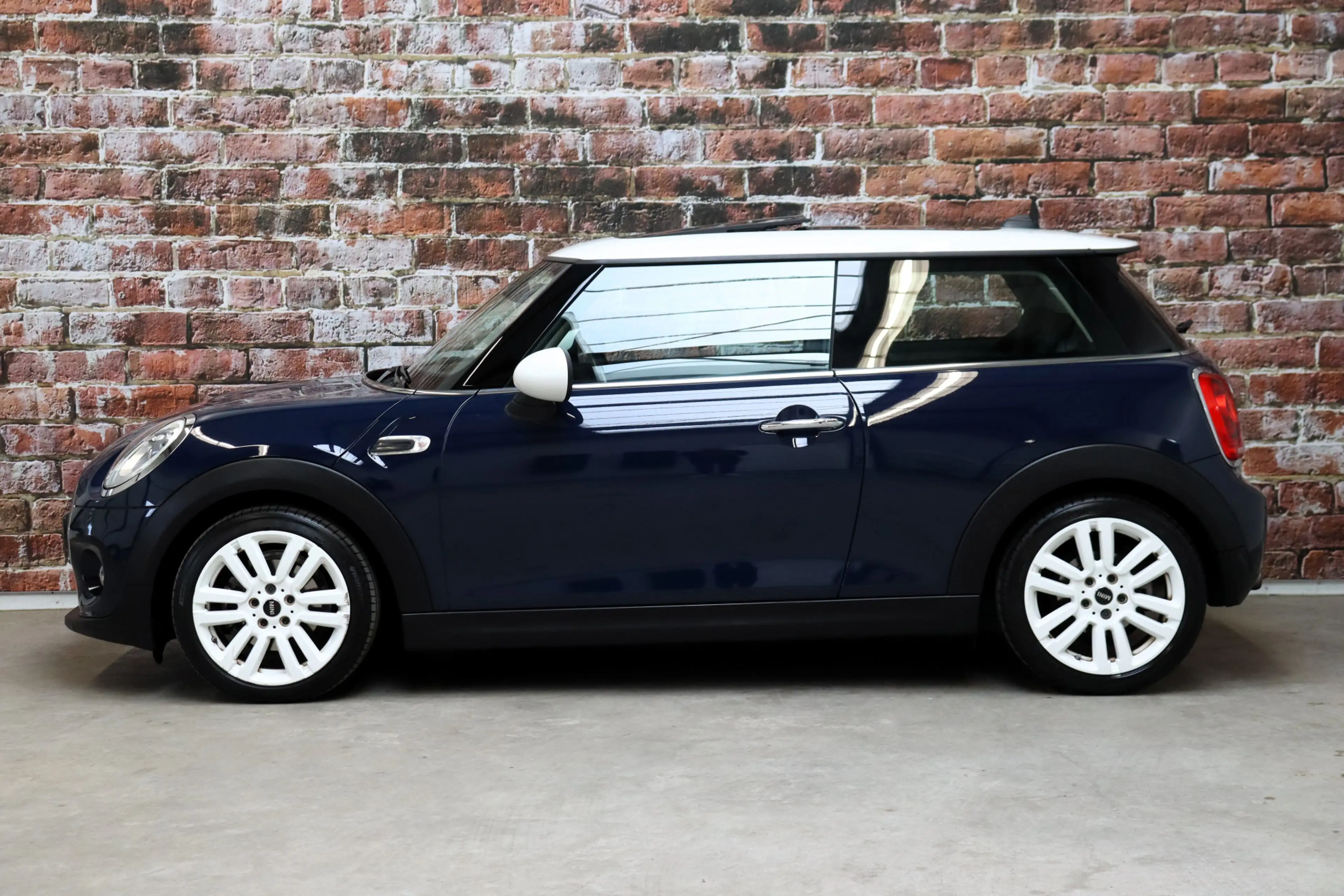 MINI Cooper Hatchback Serious Business 3 deurs / Airconditioni — photo 3