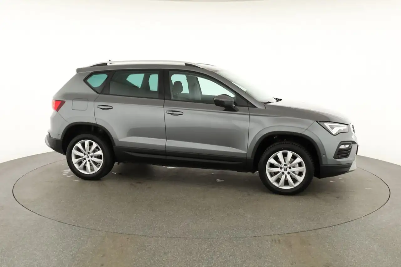 SEAT Ateca 1.5 TSI DSG Style, AHK, Kamera, FullLink, Parklenk 24