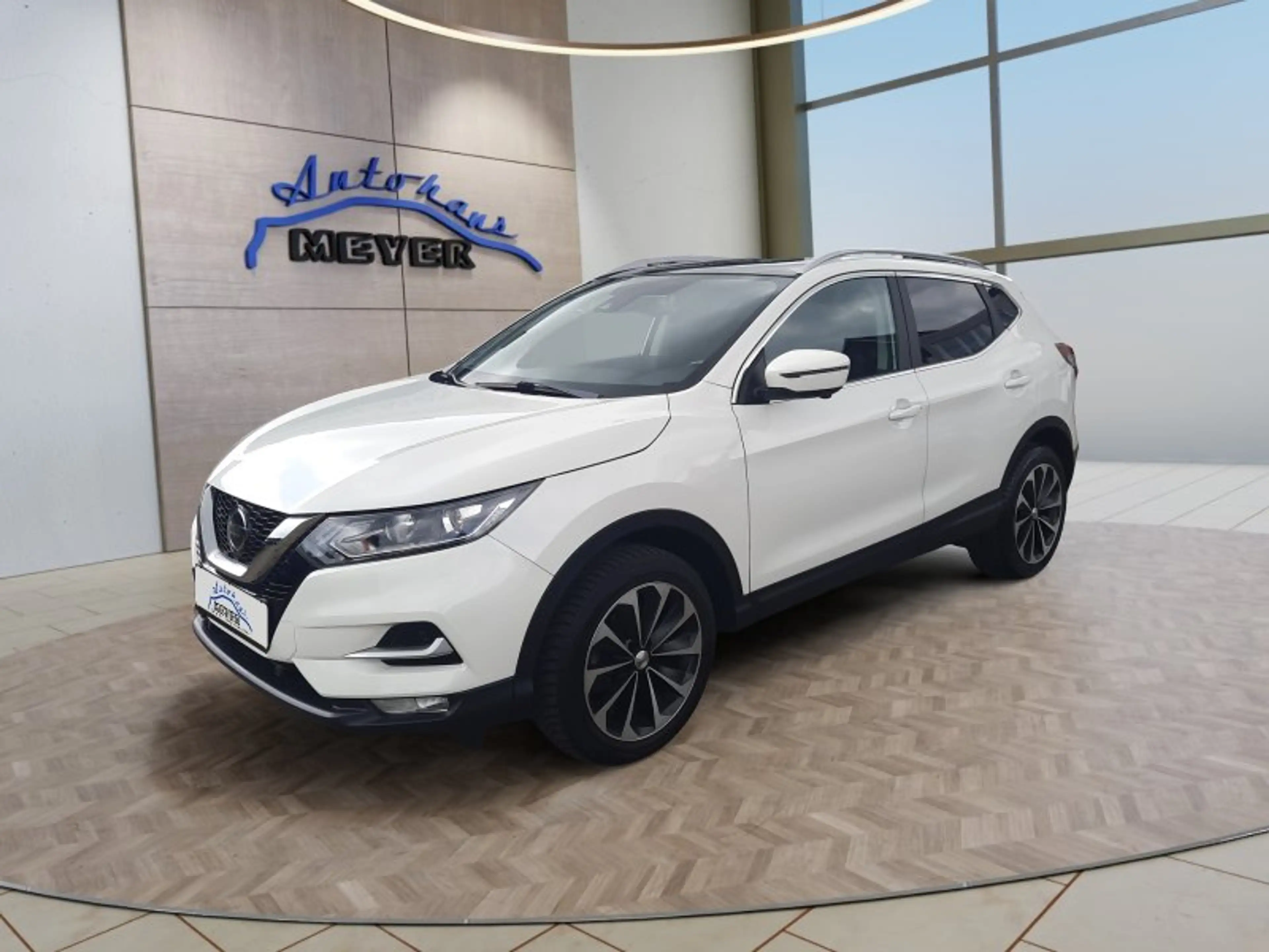 Nissan Qashqai 1.3 DIG-T Navi/Pano/Winterp/Temp/Kamera