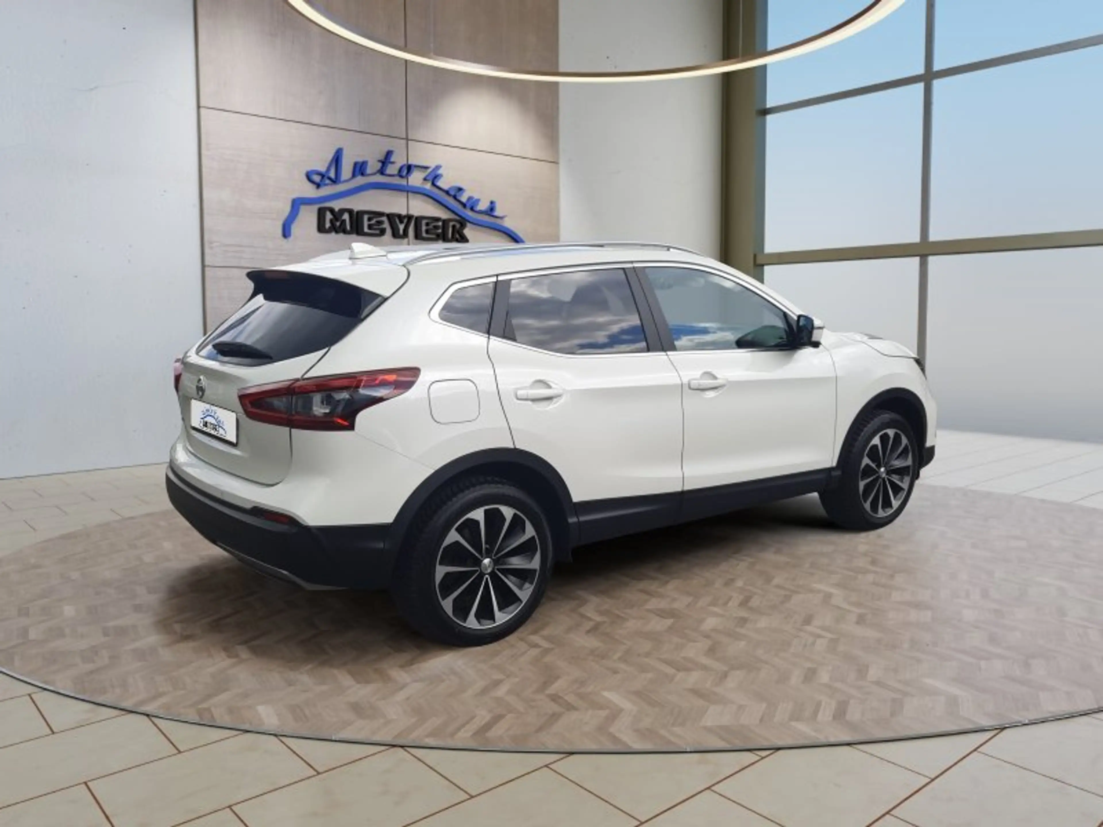 Nissan Qashqai 1.3 DIG-T Navi/Pano/Winterp/Temp/Kamera — photo 5