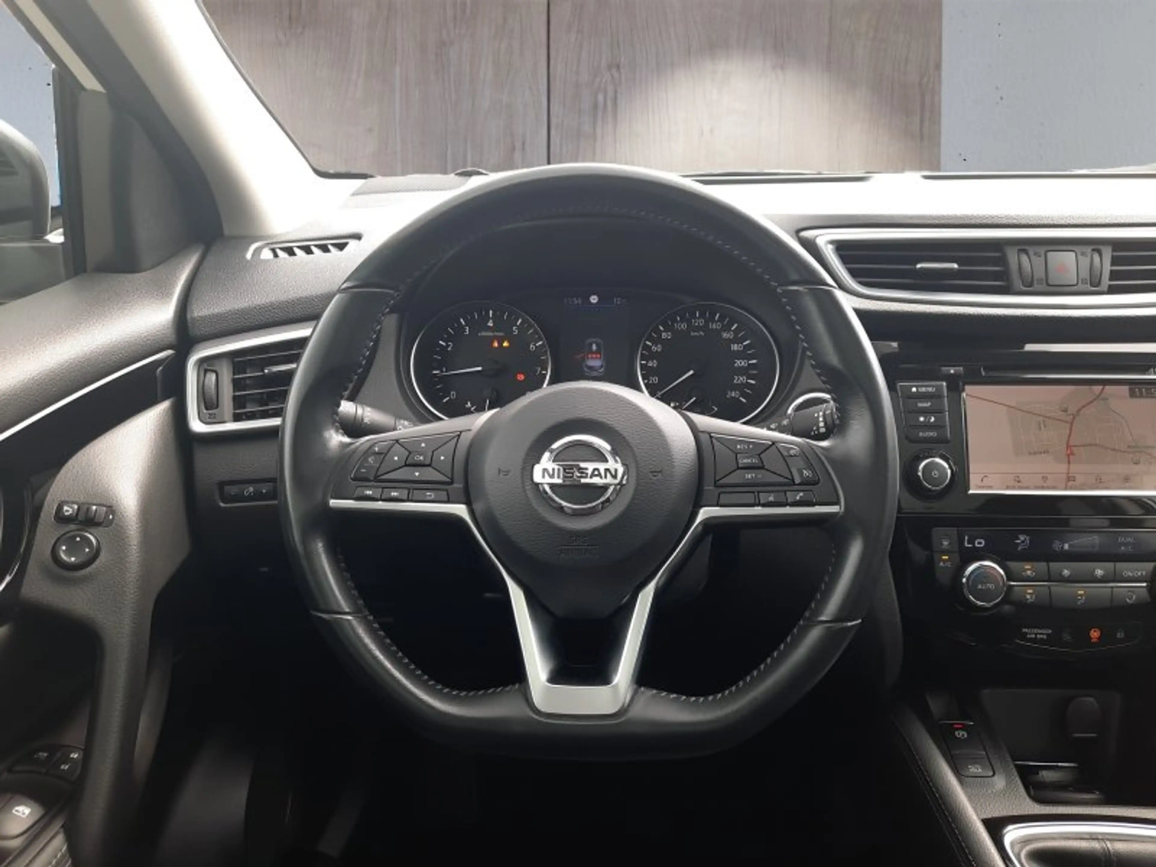 Nissan Qashqai 1.3 DIG-T Navi/Pano/Winterp/Temp/Kamera — photo 12