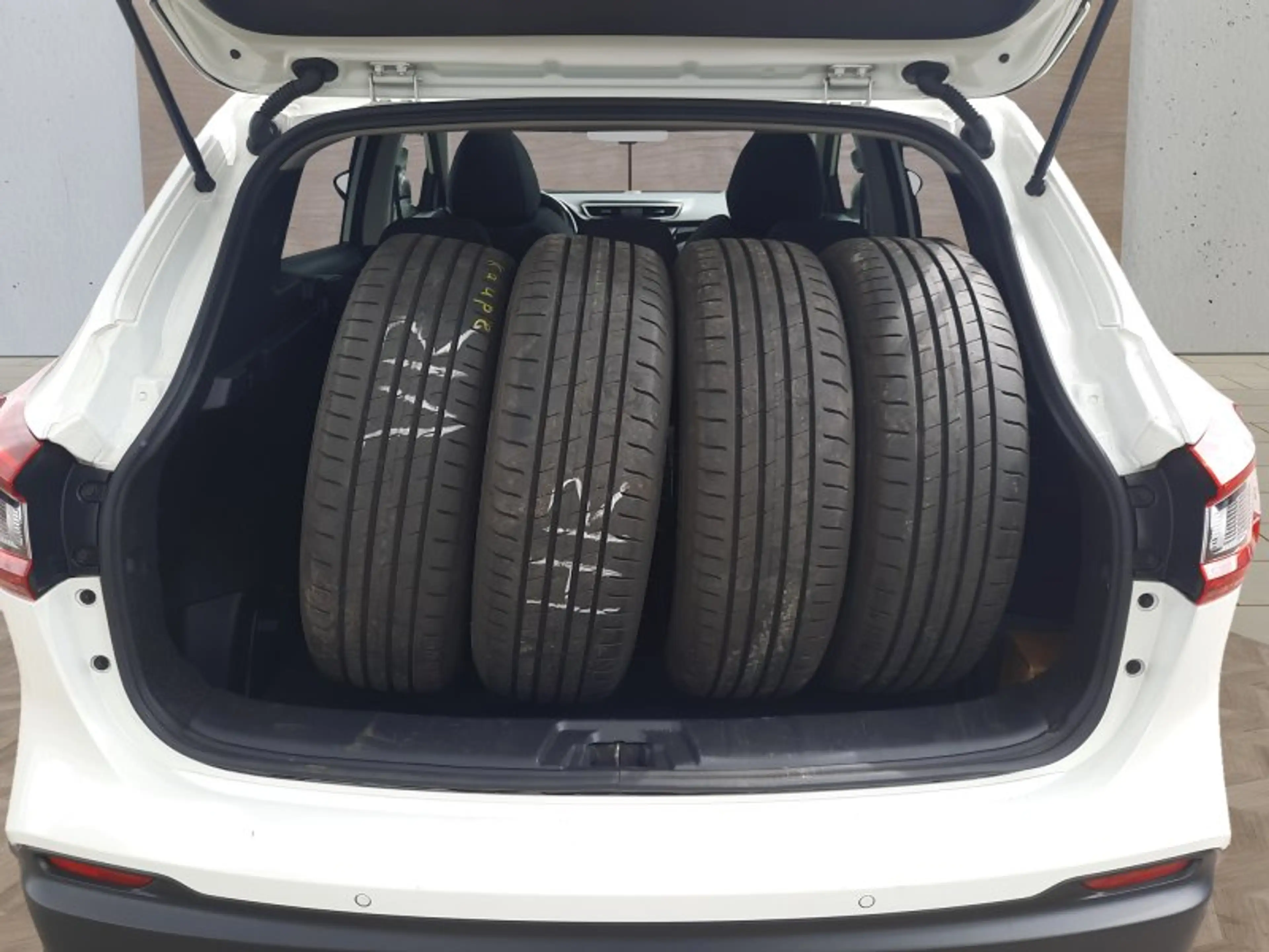 Nissan Qashqai 1.3 DIG-T Navi/Pano/Winterp/Temp/Kamera — photo 16