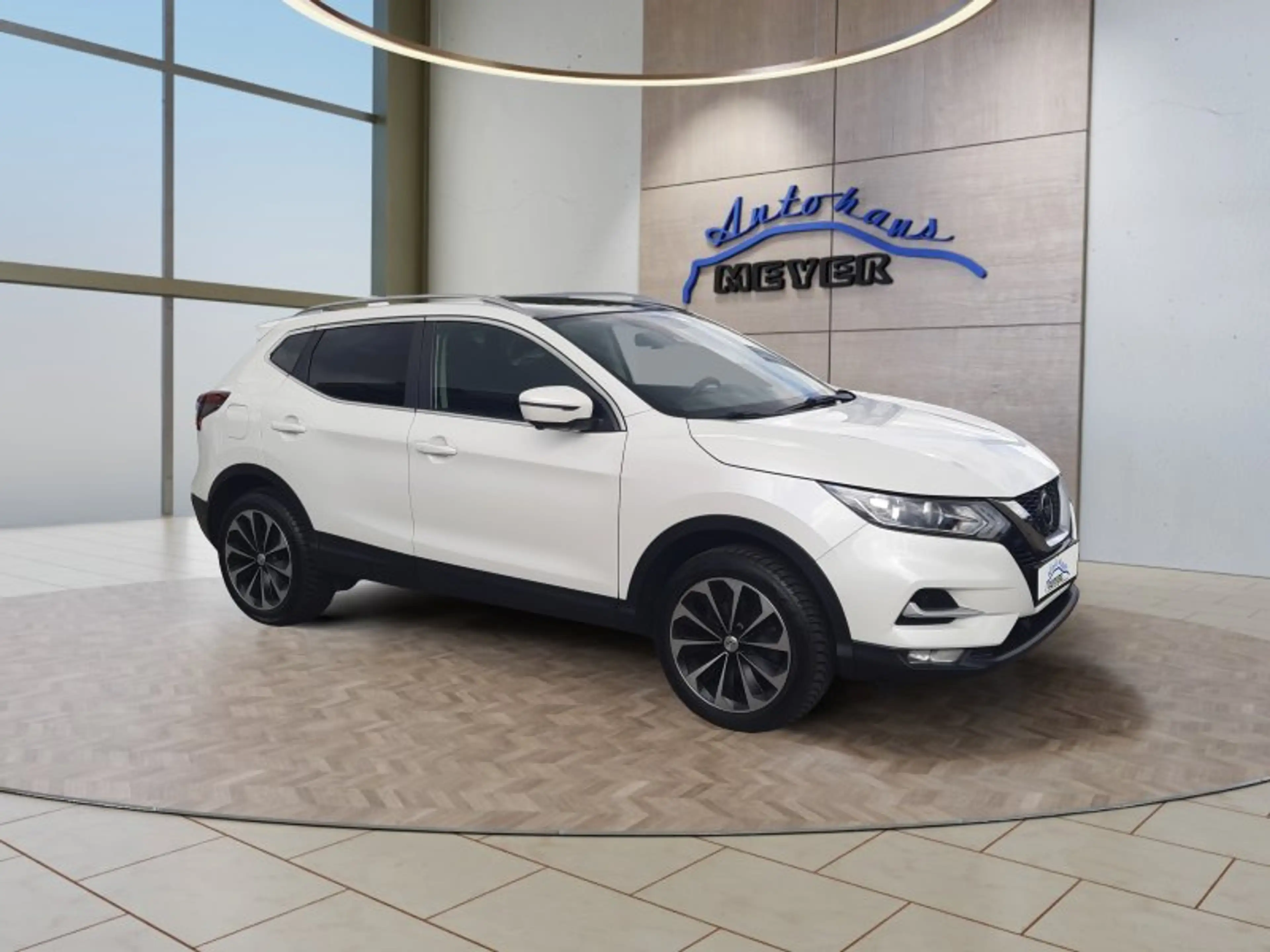 Nissan Qashqai 1.3 DIG-T Navi/Pano/Winterp/Temp/Kamera — photo 7