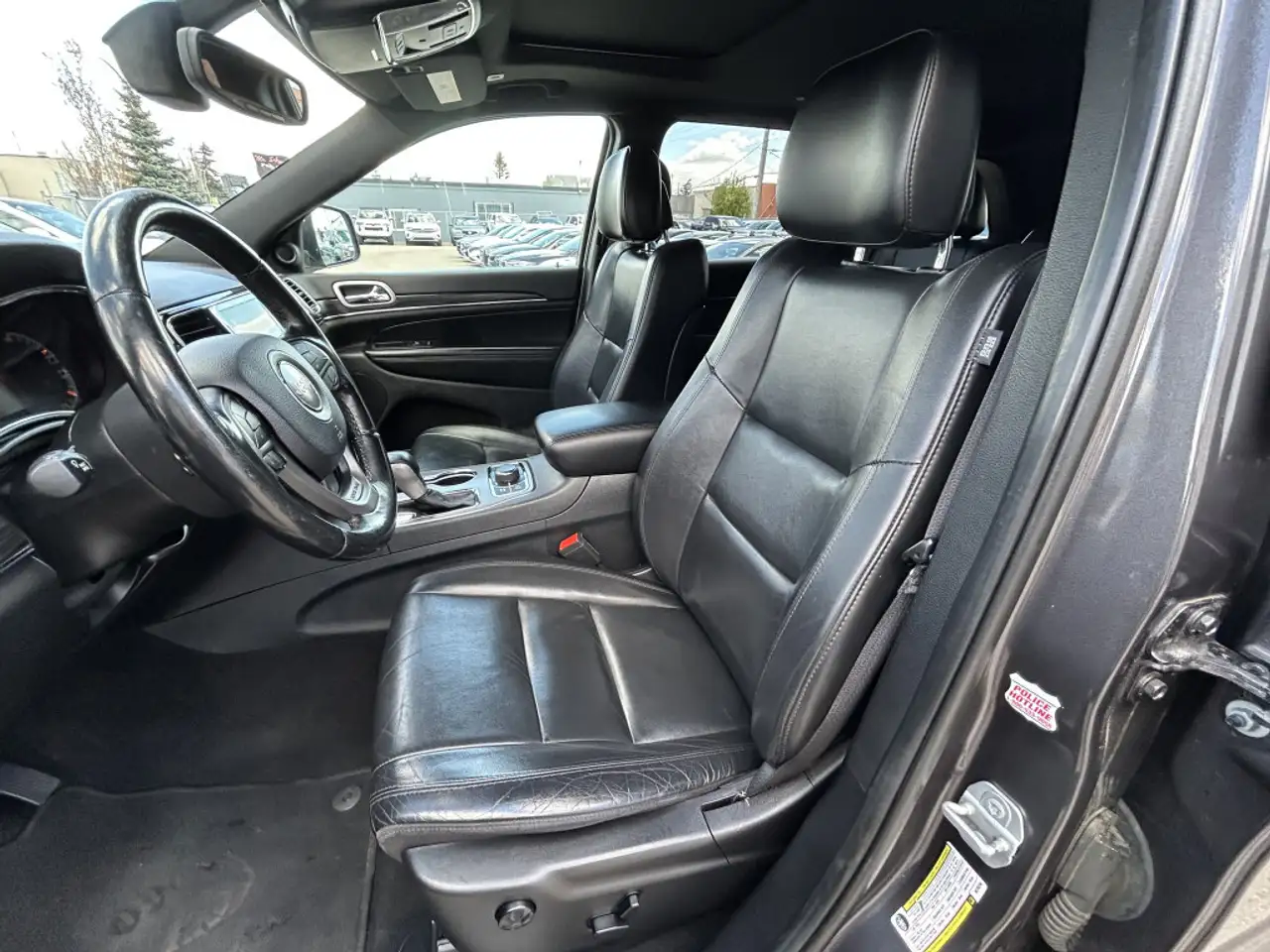 Jeep Grand Cherokee снимка Jeep Grand Cherokee