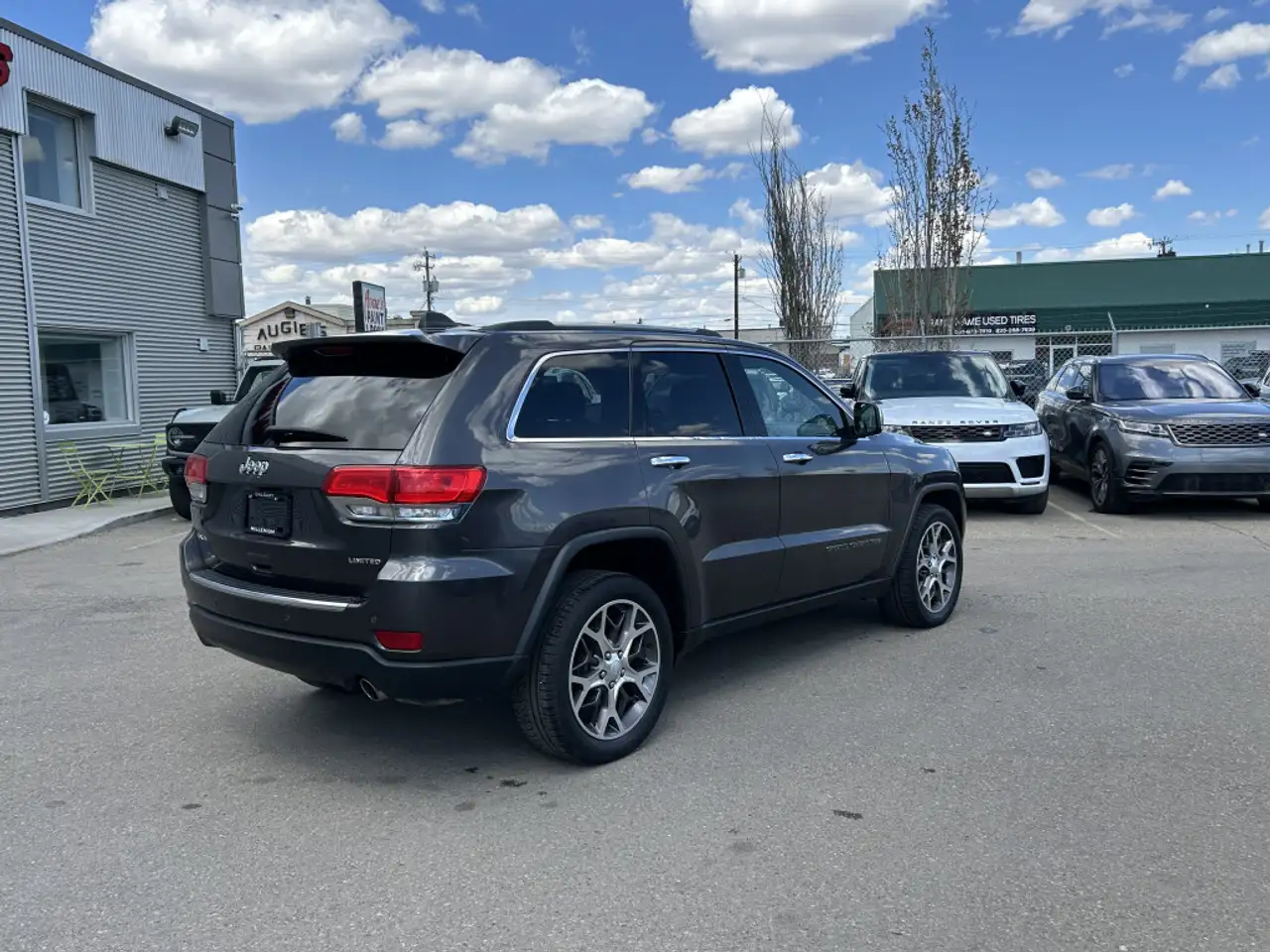 Jeep Grand Cherokee снимка Jeep Grand Cherokee