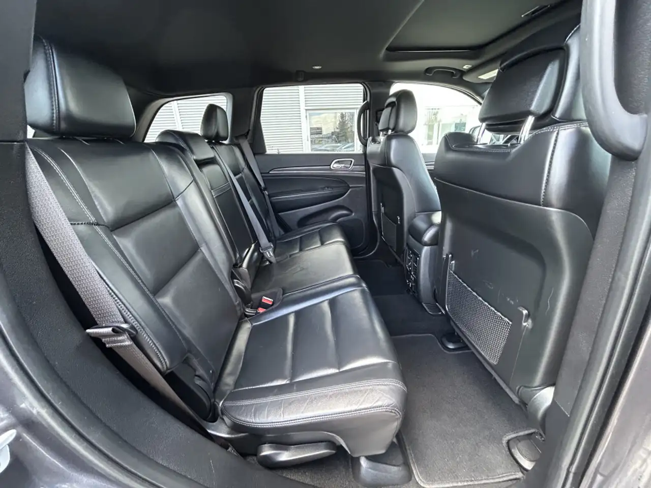 Jeep Grand Cherokee снимка Jeep Grand Cherokee