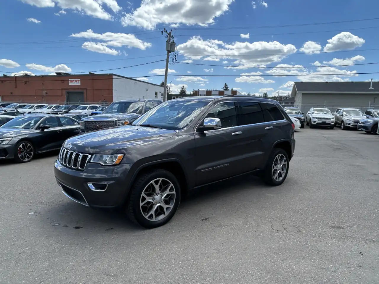 Jeep Grand Cherokee снимка Jeep Grand Cherokee