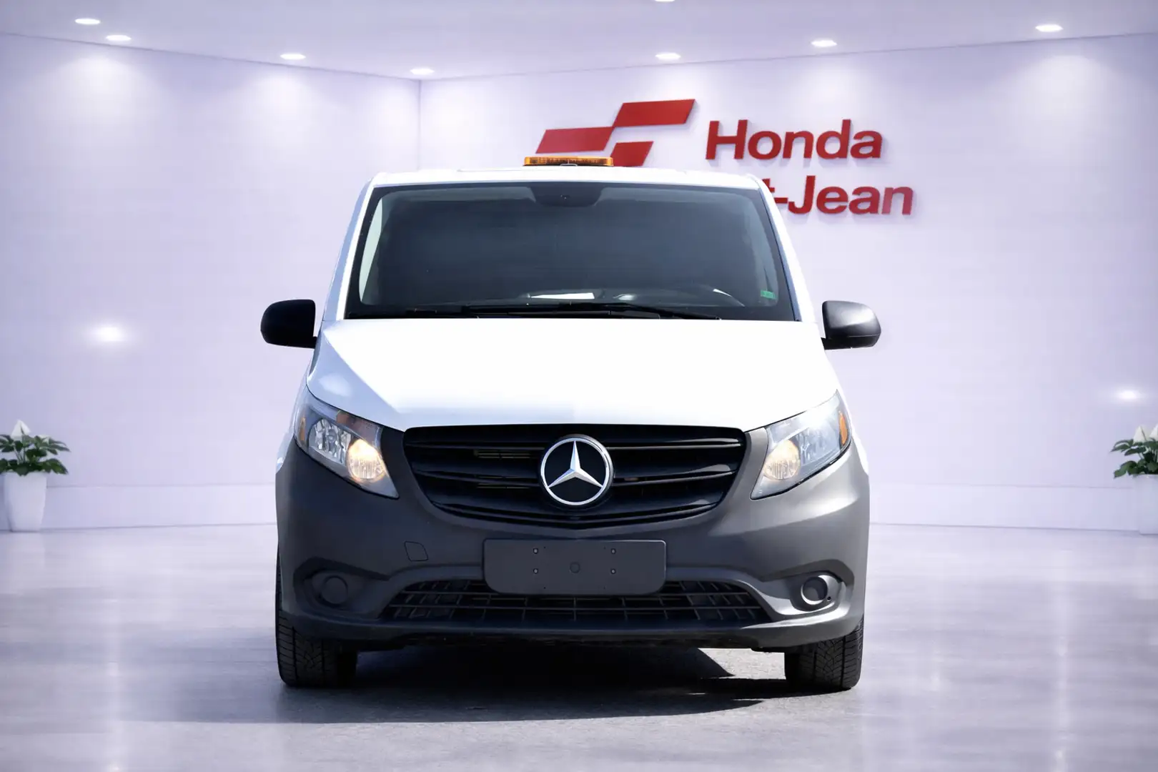 2023 Mercedes-Benz Metris Cargo Van | $ 38,000 | 76,316 km | Gasoline ...