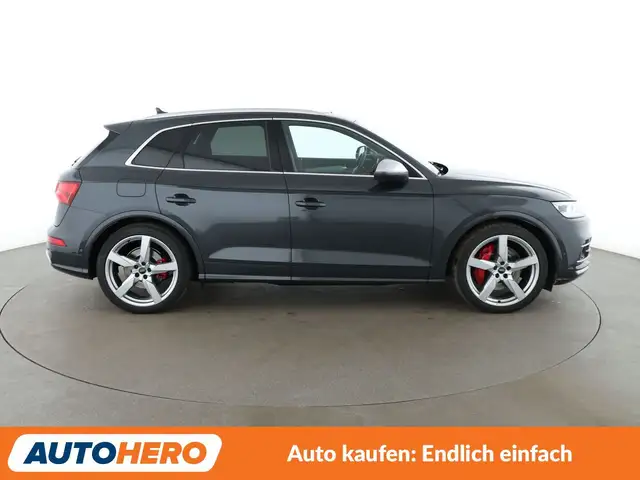 Audi SQ5 view 7