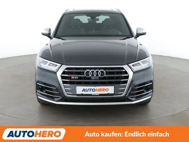 Audi SQ5 view 9