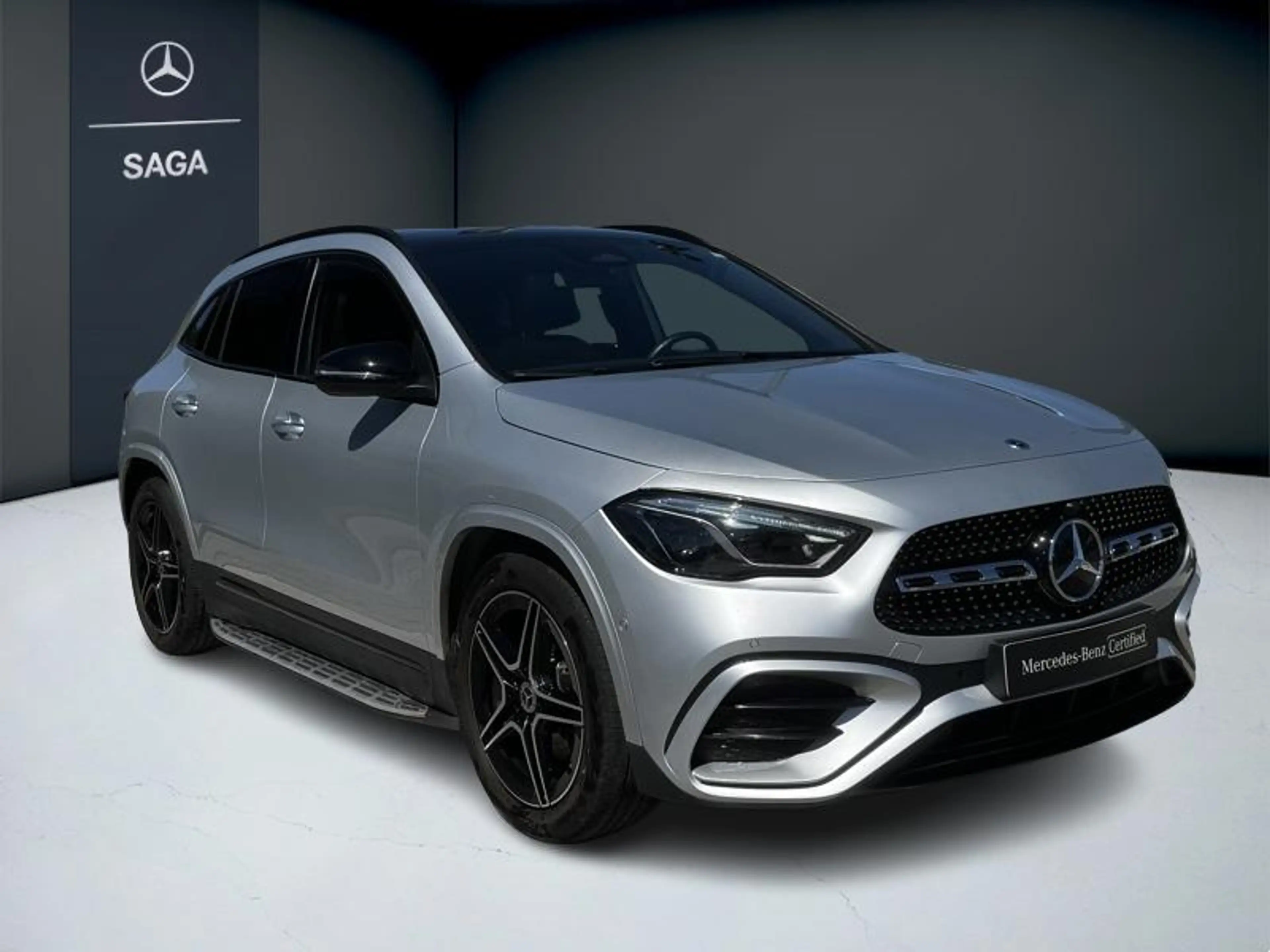 Mercedes-Benz GLA 180 d AMG Pack Night Toit Pano — photo 8