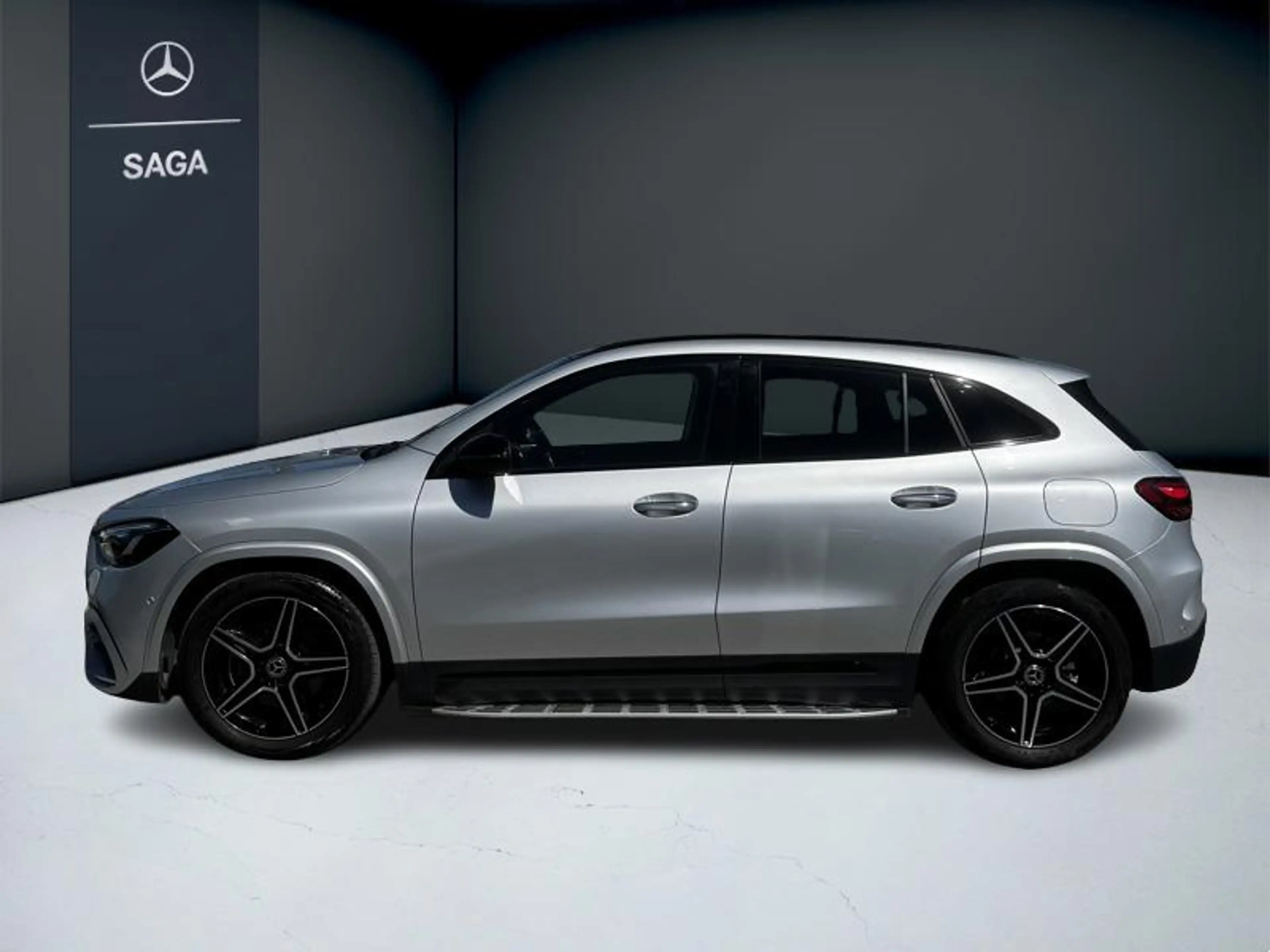 Mercedes-Benz GLA 180 d AMG Pack Night Toit Pano — photo 6