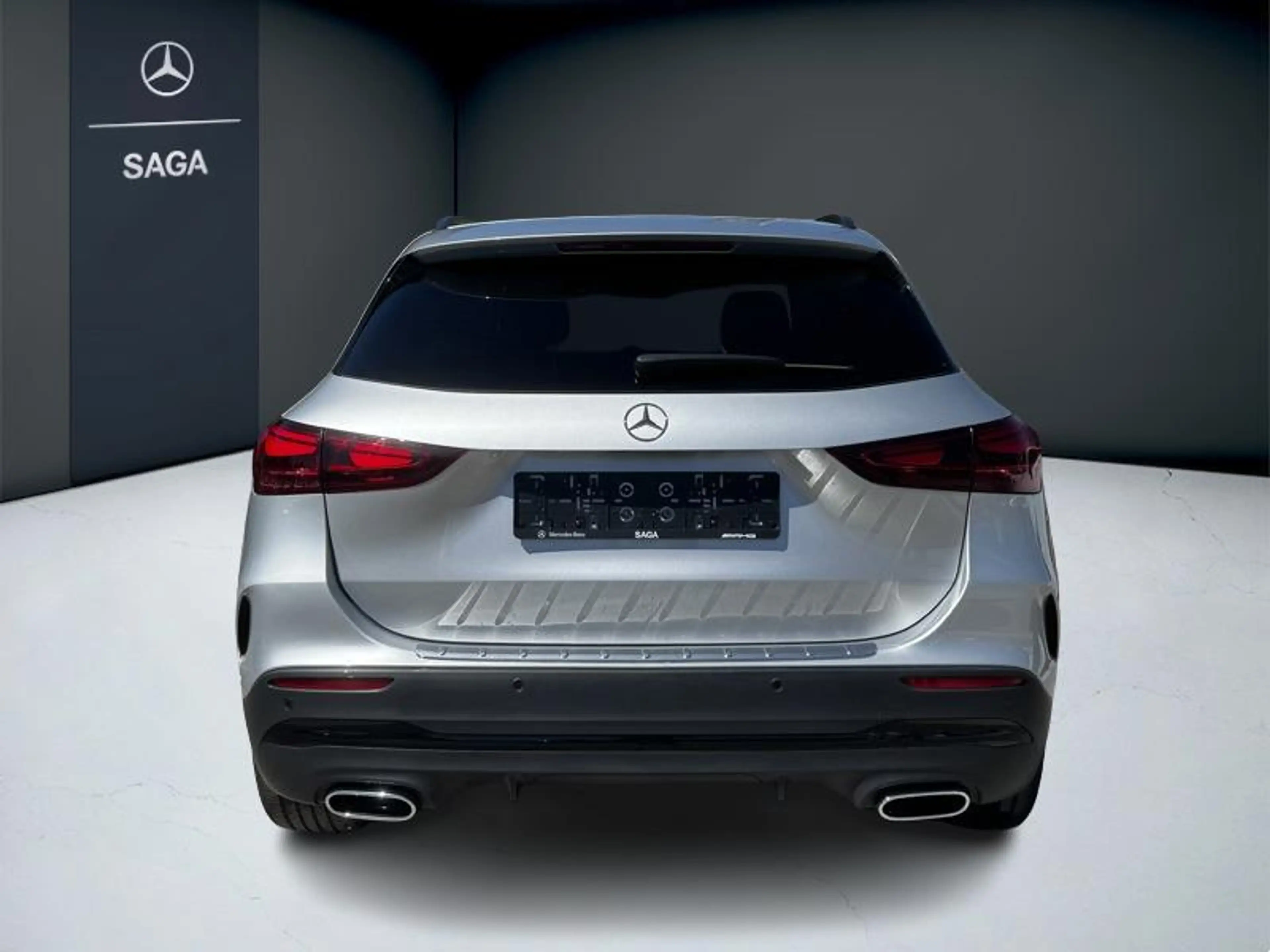 Mercedes-Benz GLA 180 d AMG Pack Night Toit Pano — photo 7