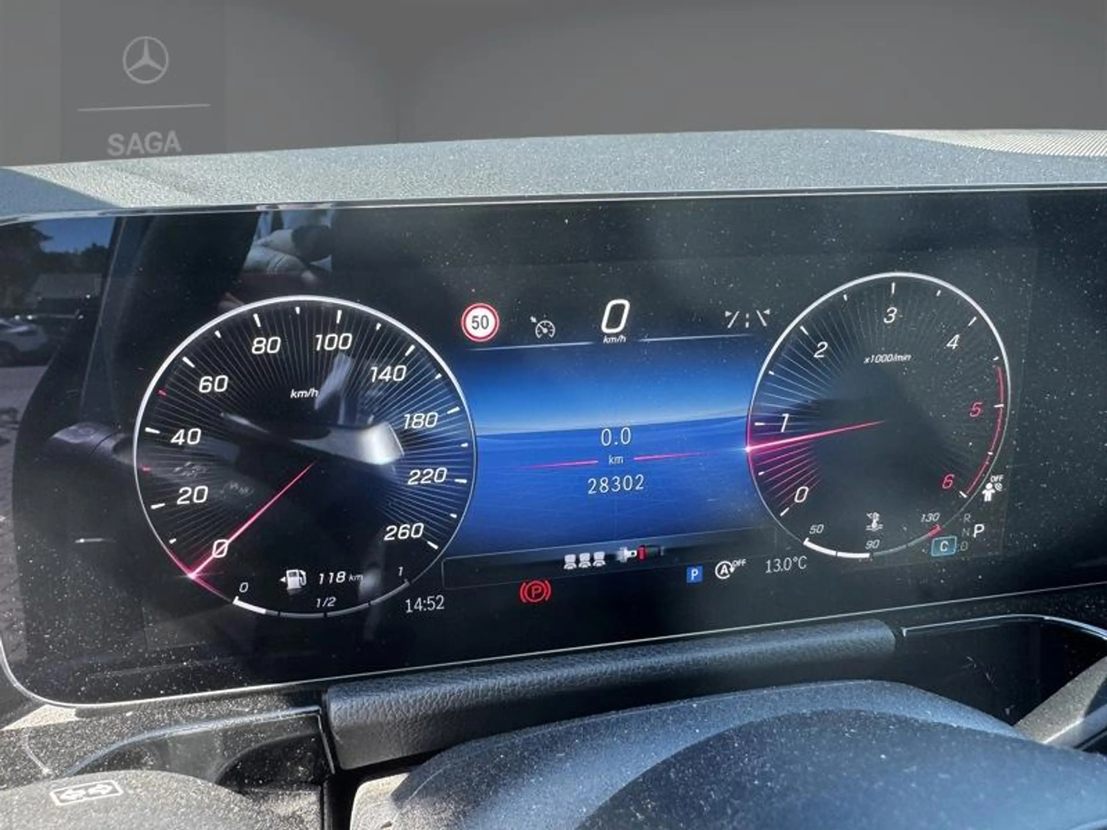 Mercedes-Benz GLA 180 d AMG Pack Night Toit Pano — photo 15