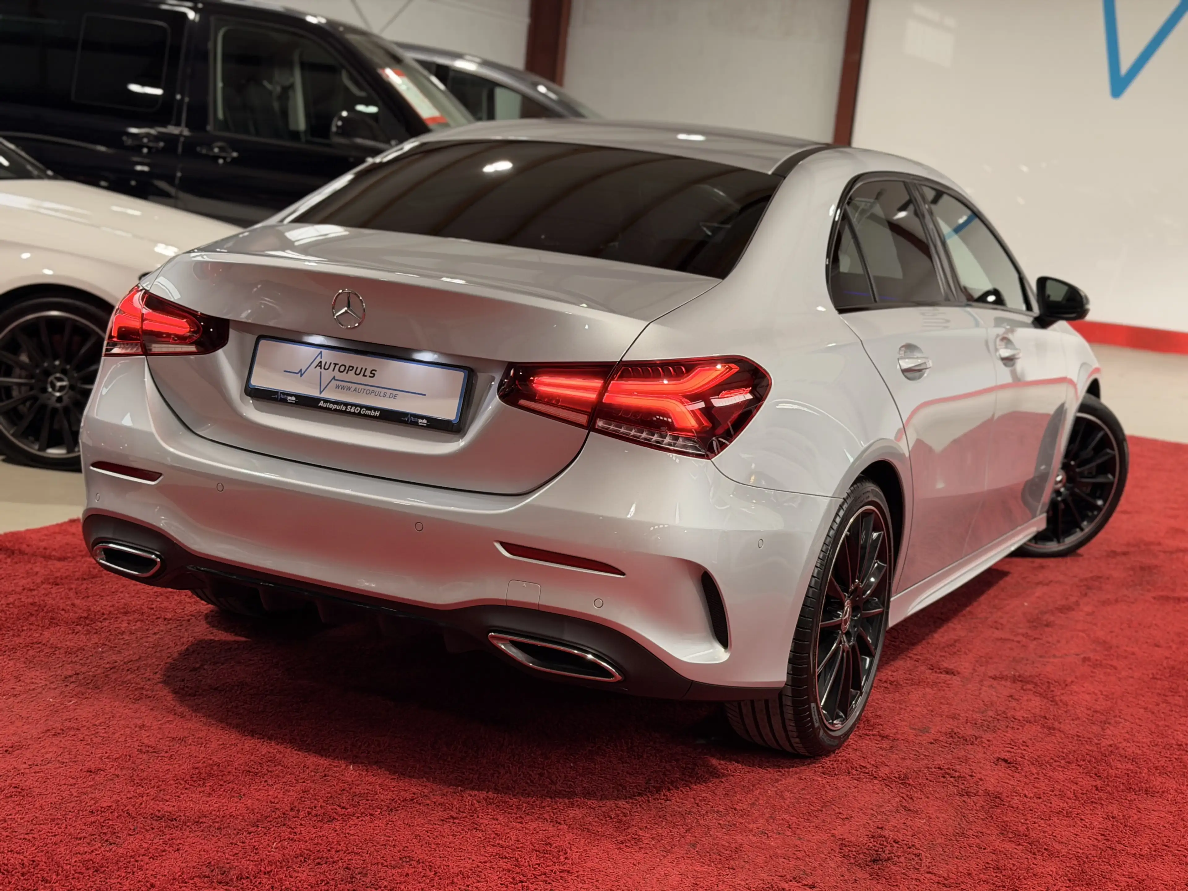 Mercedes-Benz A 250 AMG*PANO*LIMO*LED*CARPLAY*NIGHT*AMBIENTE* — photo 7