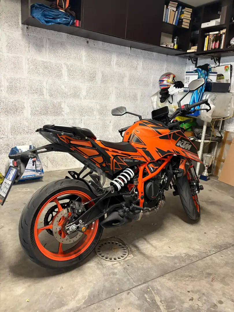 KTM 390 Duke 2024 ABS Portocaliu - 2