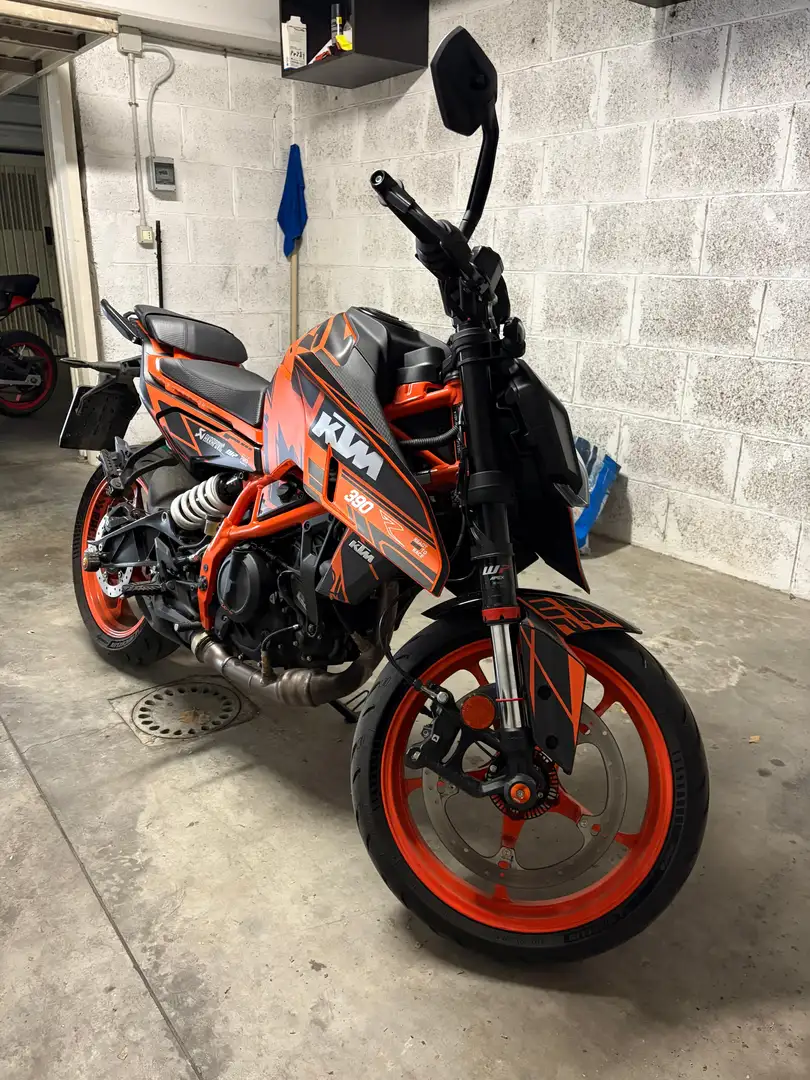KTM 390 Duke 2024 ABS Portocaliu - 1