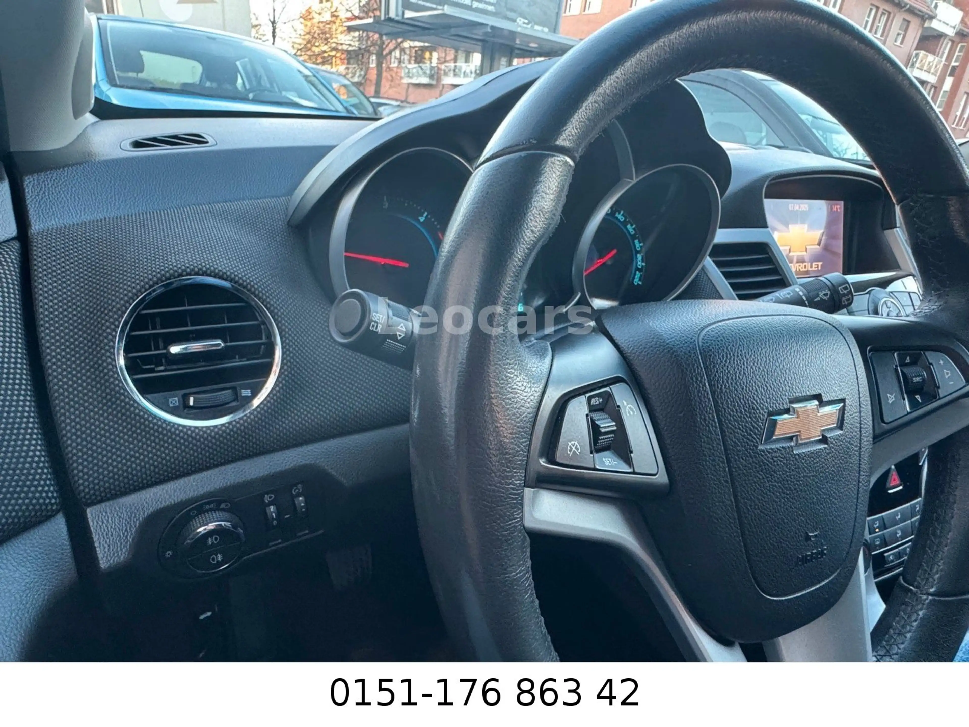 Chevrolet Cruze 2.0 L, nur 85 tkm/PDC/Tempomat — photo 11