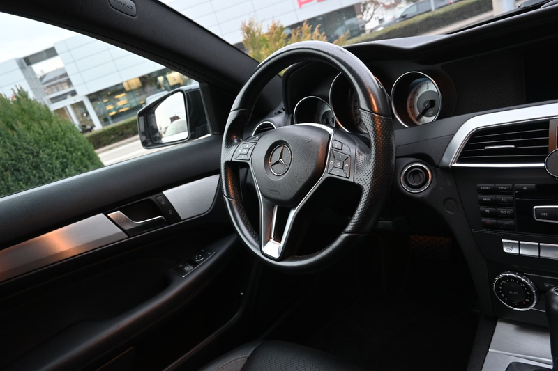 Mercedes-Benz C 220 CDI Coupe *NAVI*XENON*LEDER*SHZ*PDC* — photo 11