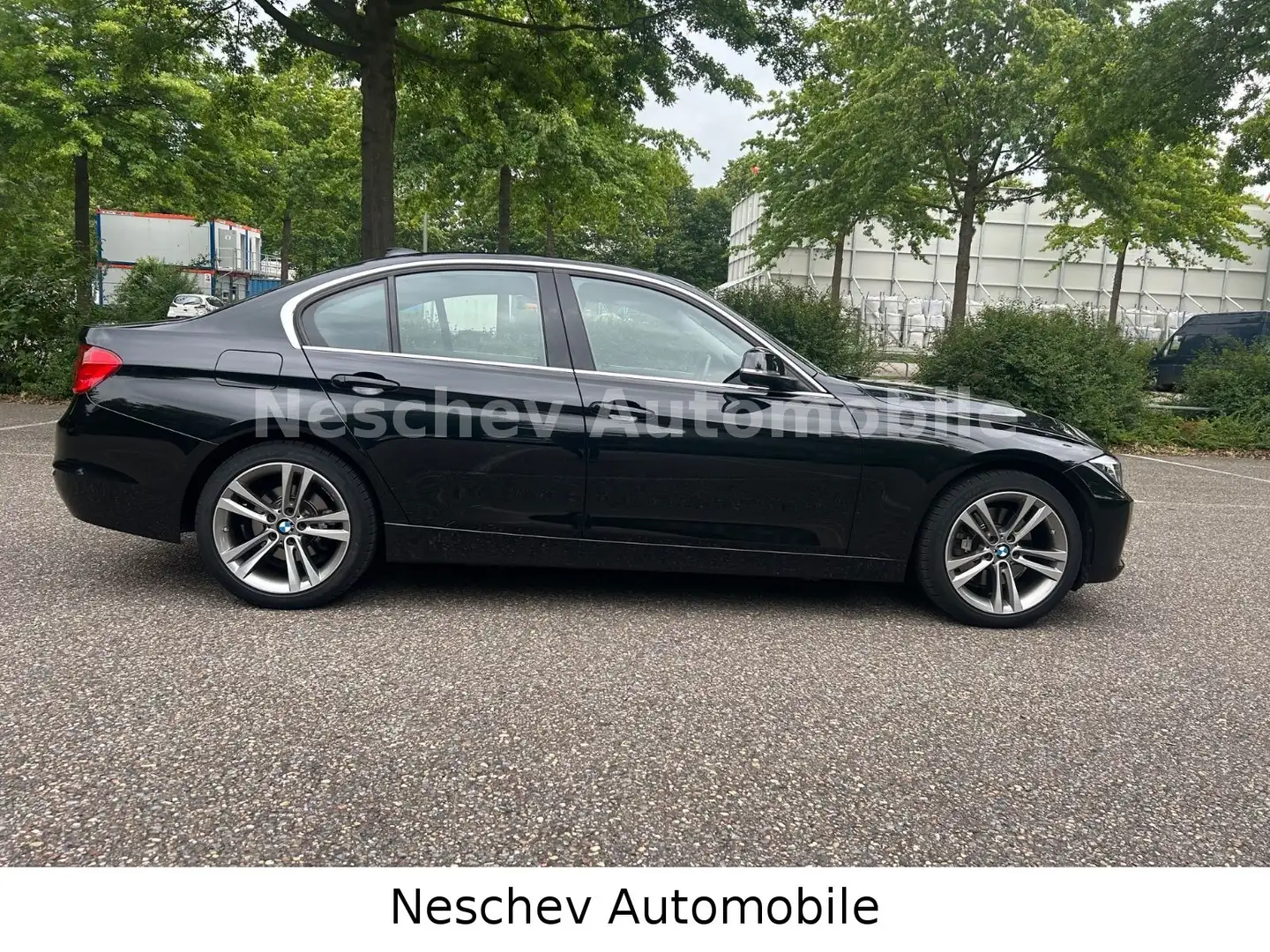 BMW 328 i Sport Aut/Luxury Line/HIFI/18"Alu/1.Besitz Noir - 2