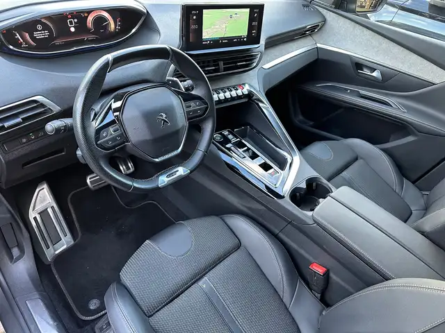 Peugeot 5008 view 11