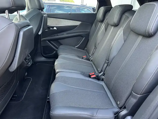 Peugeot 5008 view 13