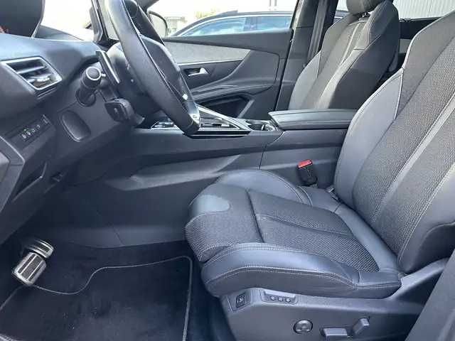Peugeot 5008 view 12