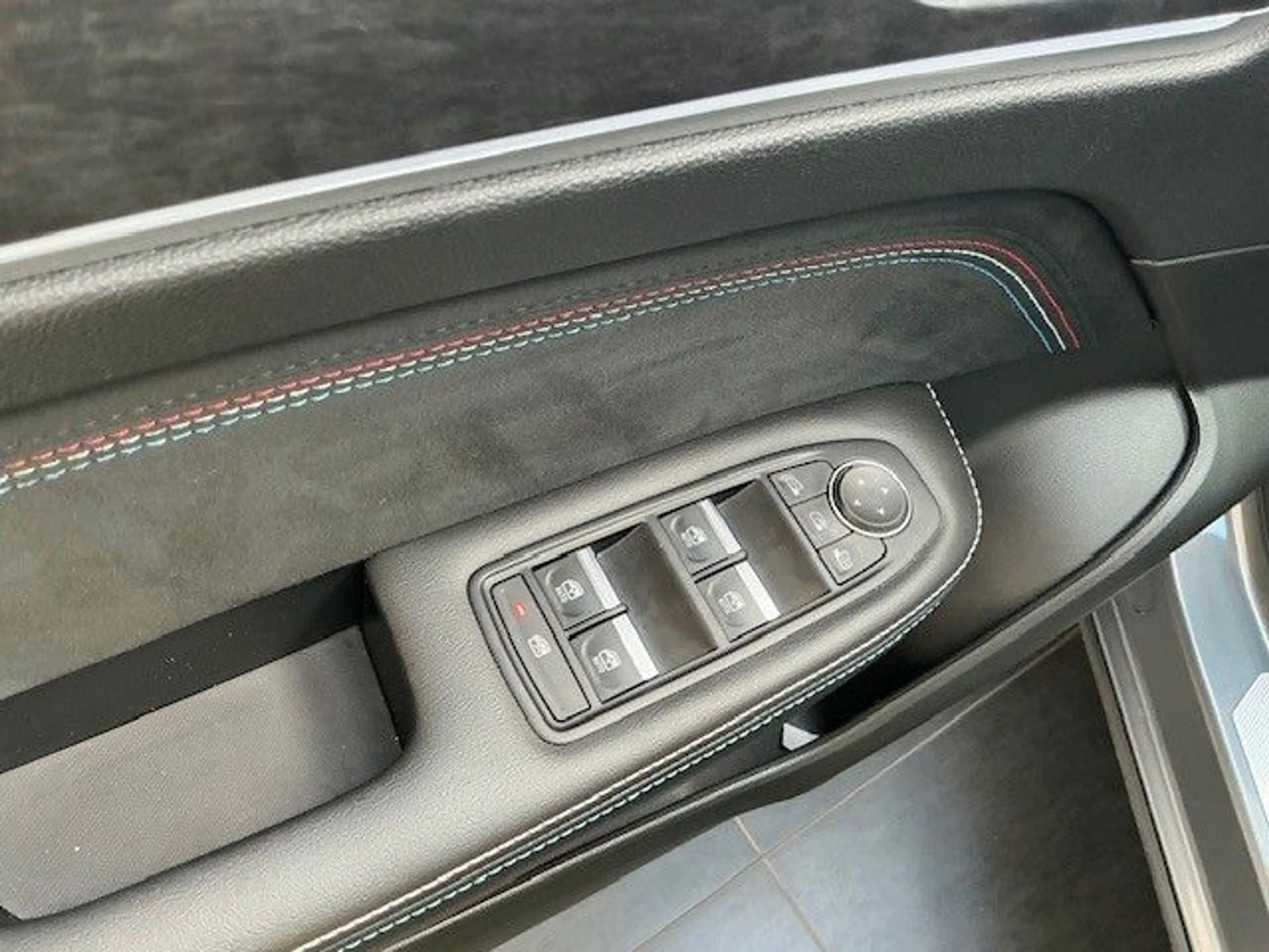 Renault Arkana Esprit Alpine Mild Hybrid 160 EDC — photo 8