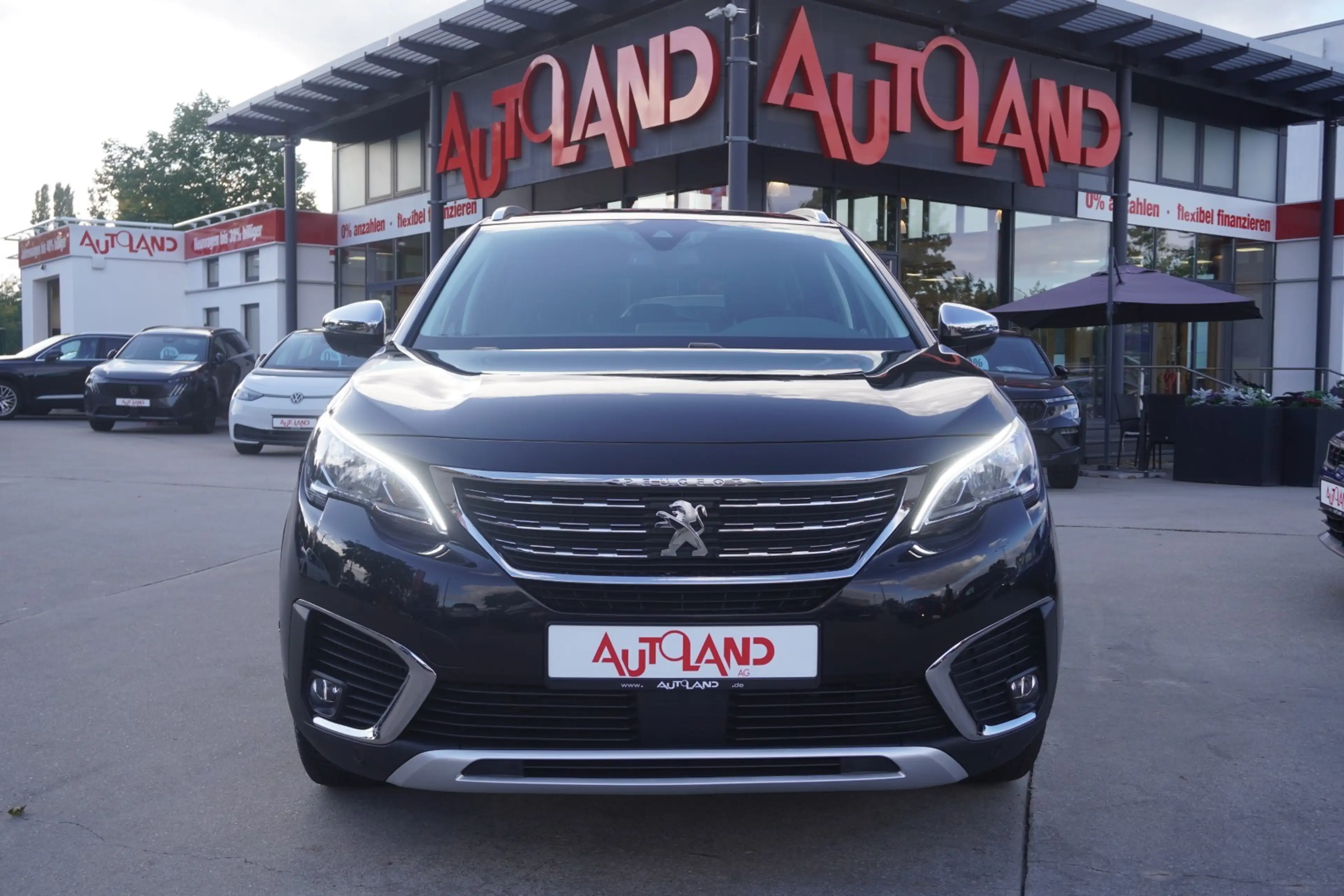 Peugeot 5008 1.2 Crossway Navi Panorama 7-Sitzer Kamera — photo 9