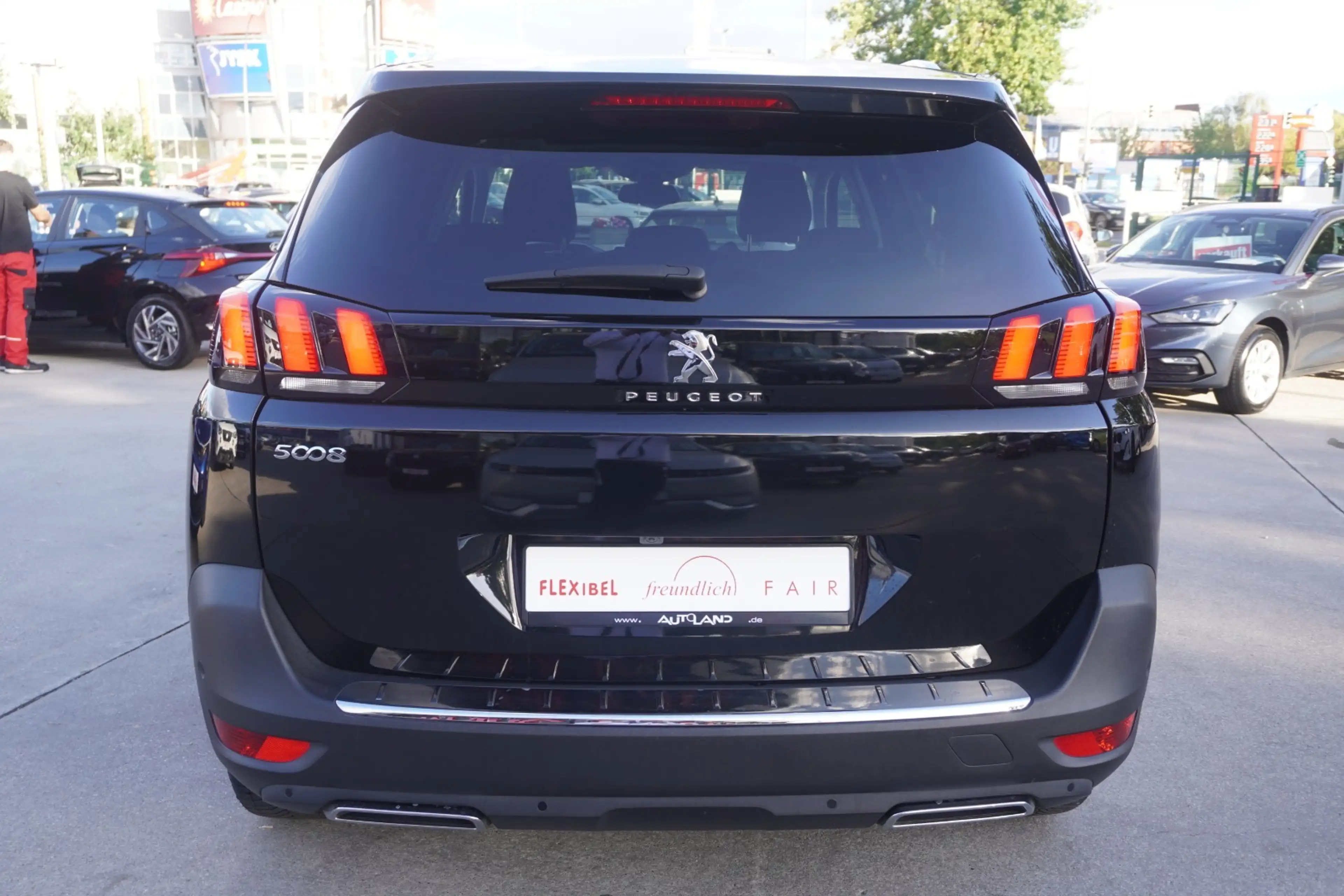 Peugeot 5008 1.2 Crossway Navi Panorama 7-Sitzer Kamera — photo 4
