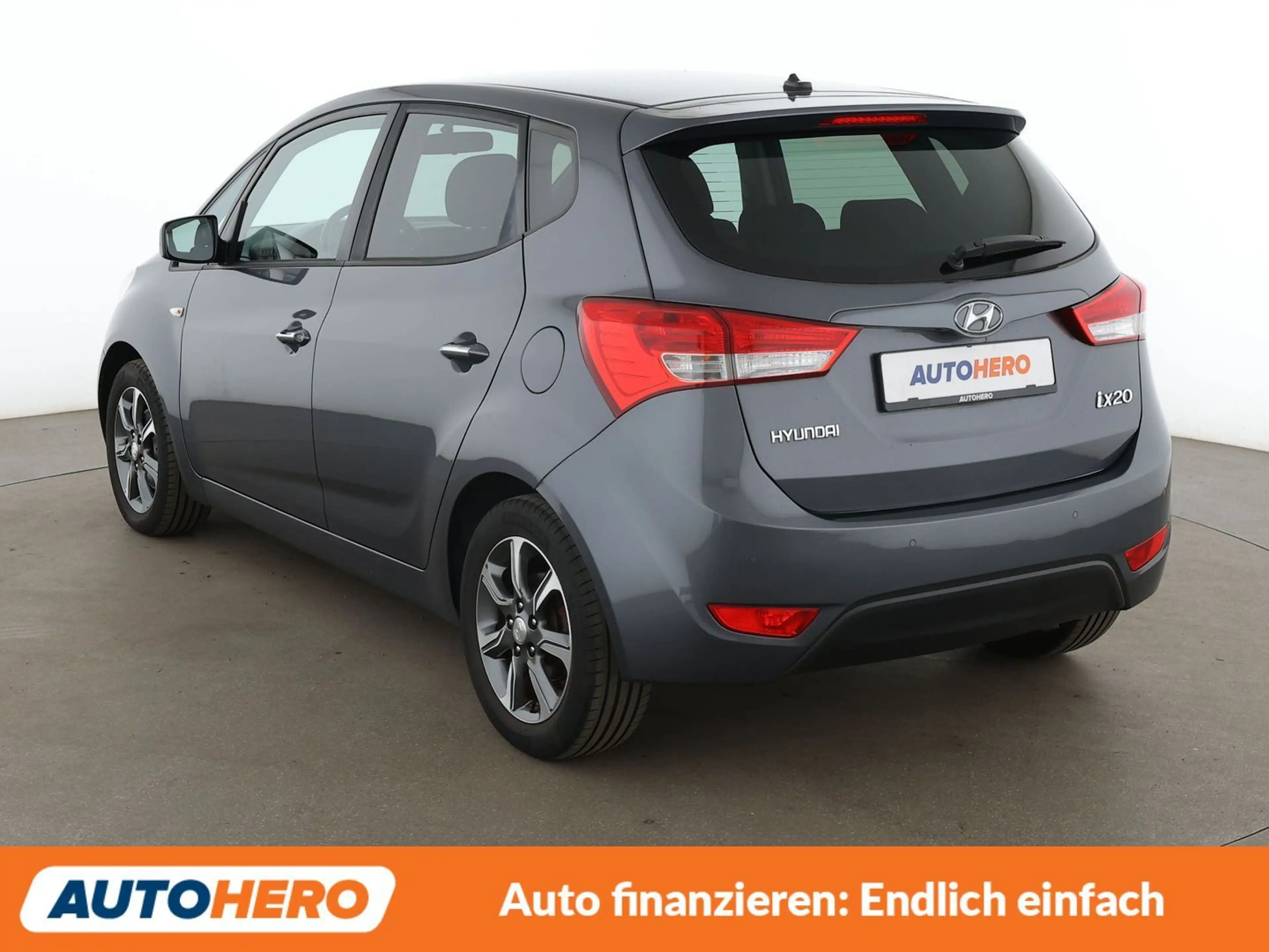 Hyundai iX20 1.4 YES! Blue*PDC*SHZ*KLIMA*GARANTIE* — photo 4