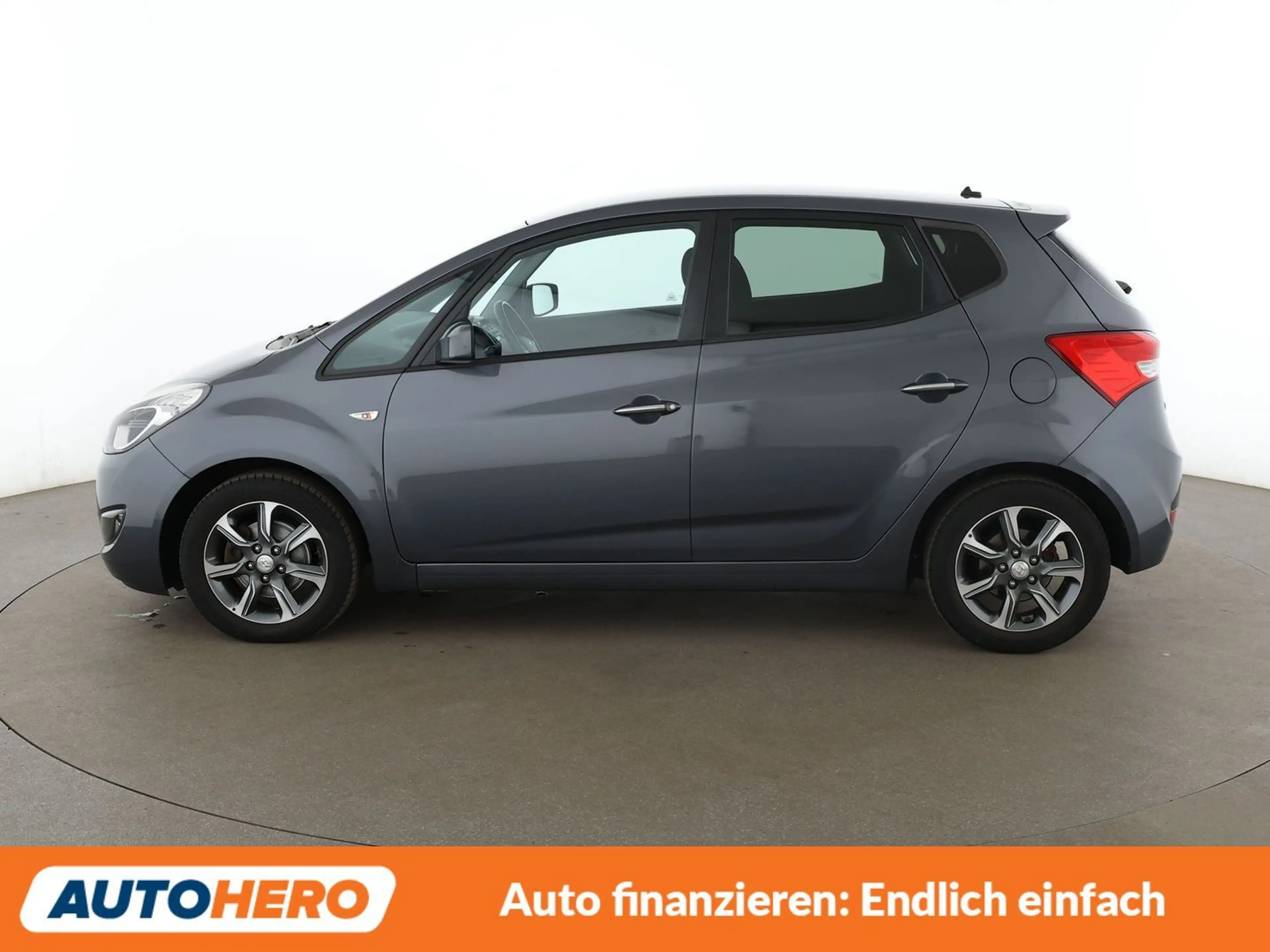 Hyundai iX20 1.4 YES! Blue*PDC*SHZ*KLIMA*GARANTIE* — photo 3