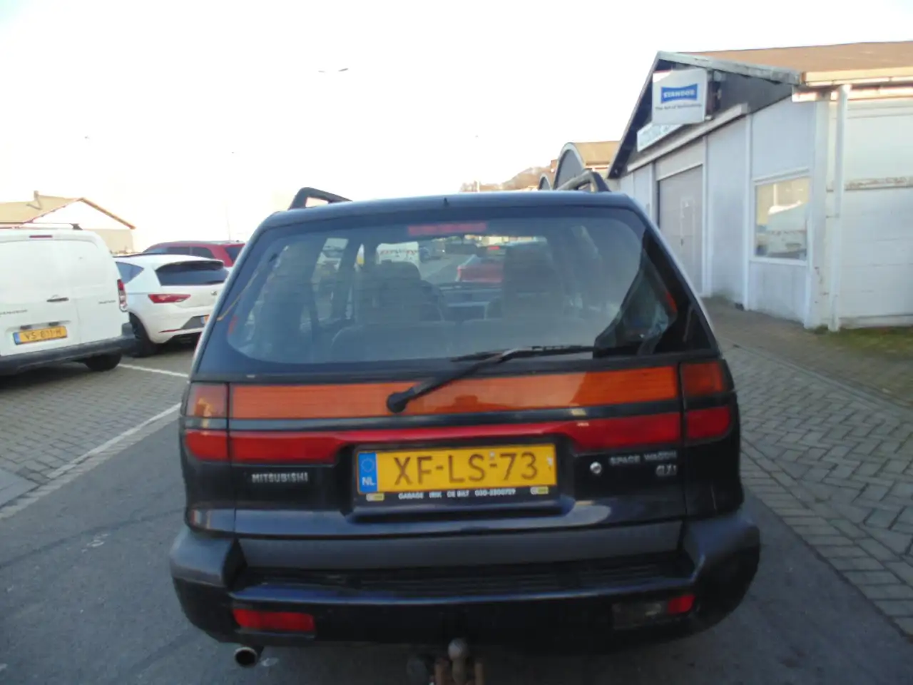 Mitsubishi Space Wagon 2.0 GLXi met airco 7set, foto 3