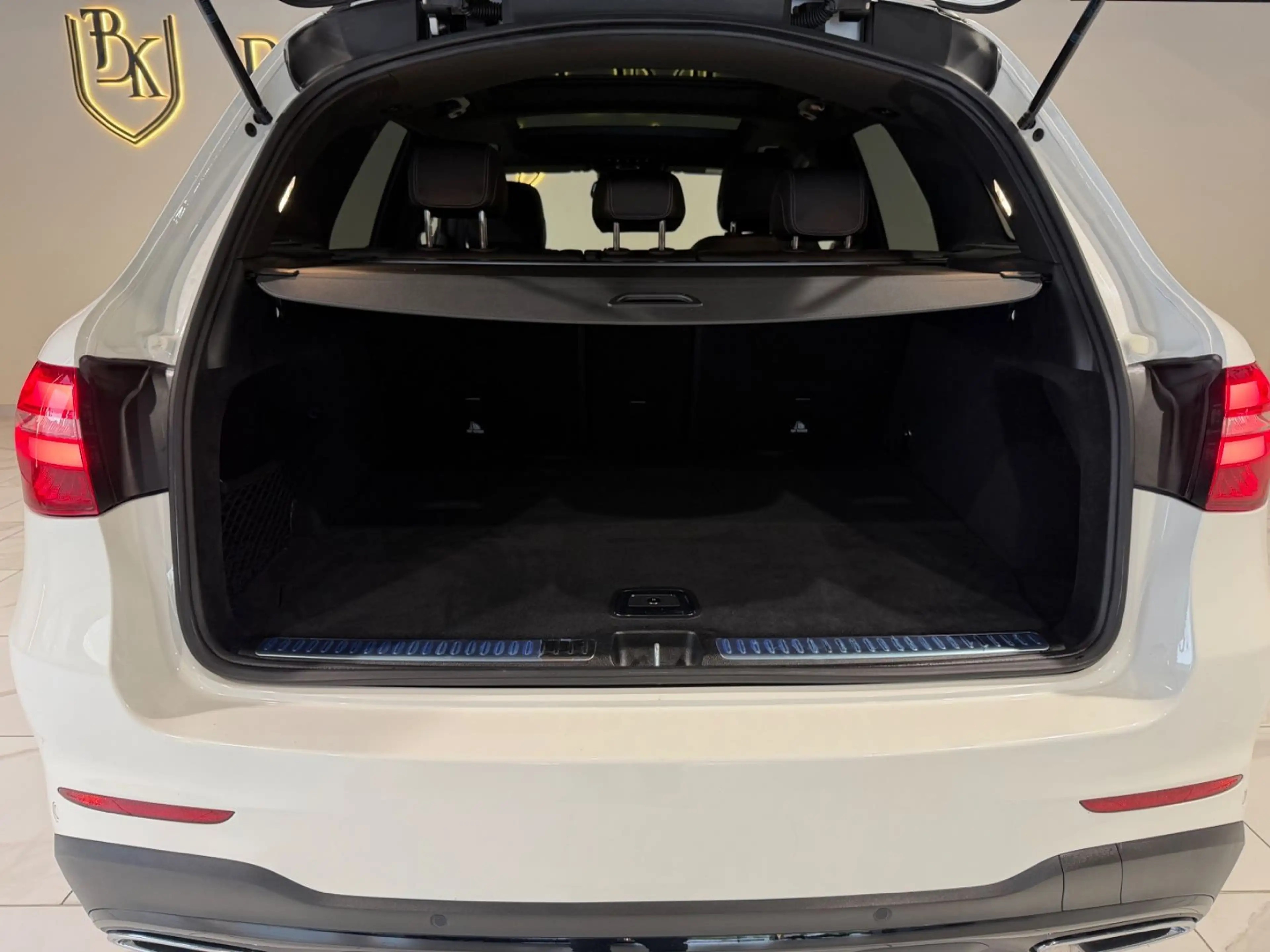 Mercedes-Benz GLC 220 |4Matic|Pano|Night|AMG|Sitzheiz|Standhei| — photo 8