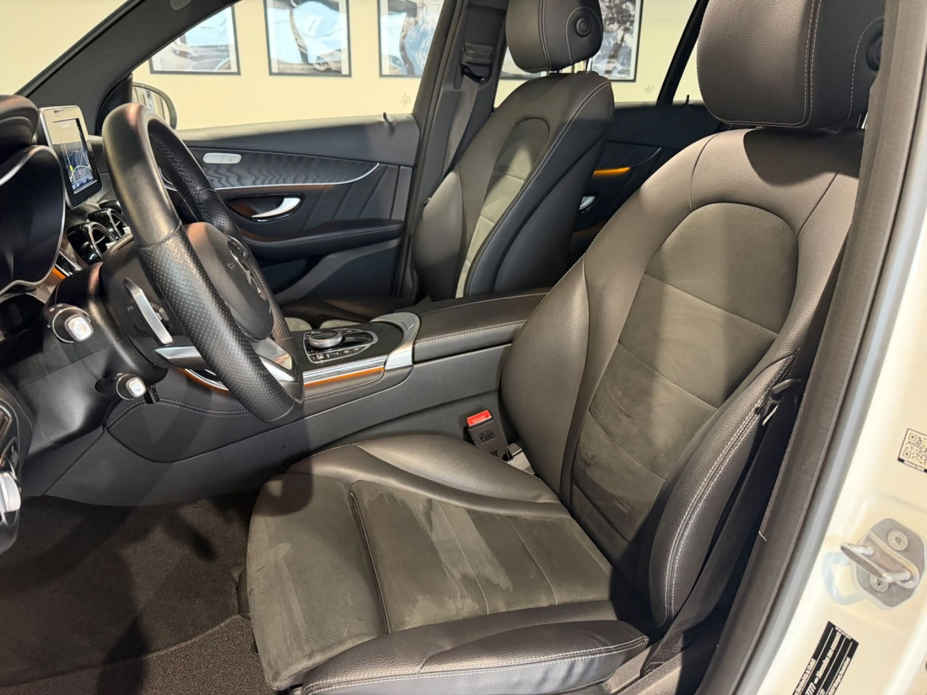 Mercedes-Benz GLC 220 |4Matic|Pano|Night|AMG|Sitzheiz|Standhei| — photo 12