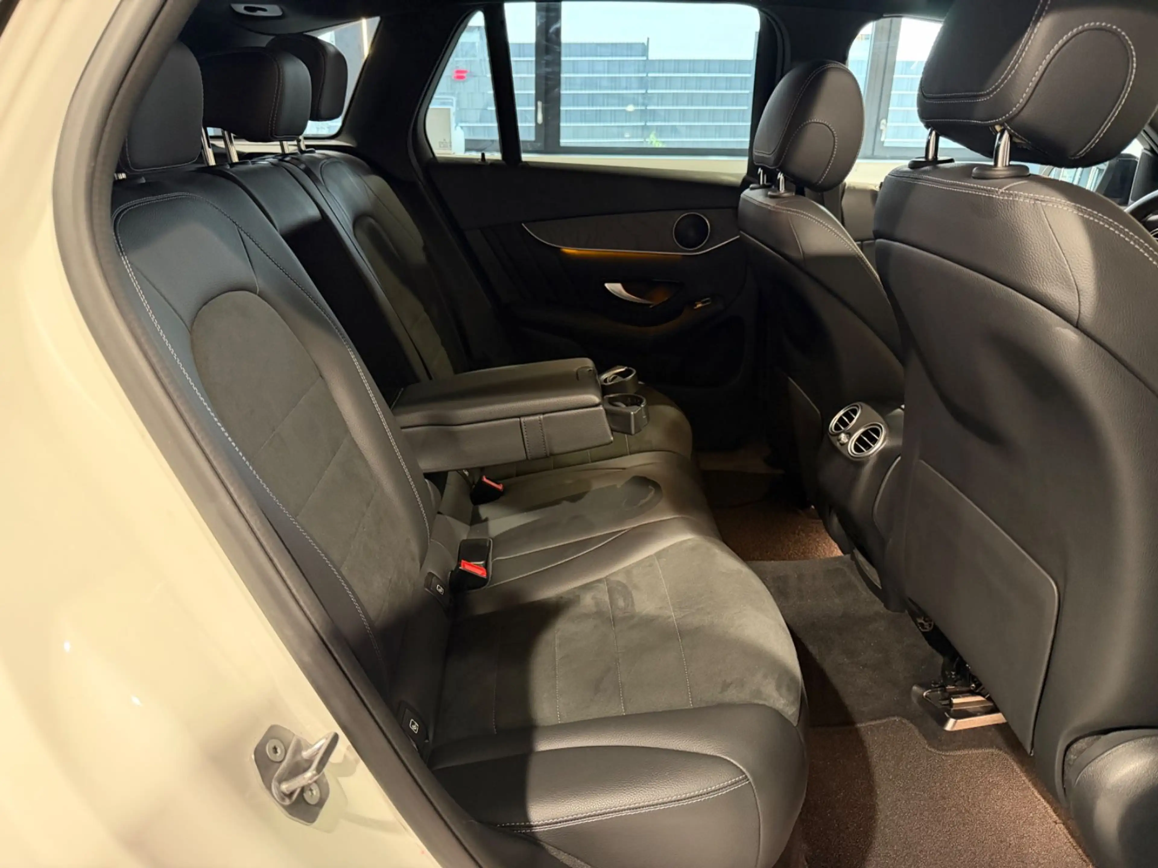 Mercedes-Benz GLC 220 |4Matic|Pano|Night|AMG|Sitzheiz|Standhei| — photo 14