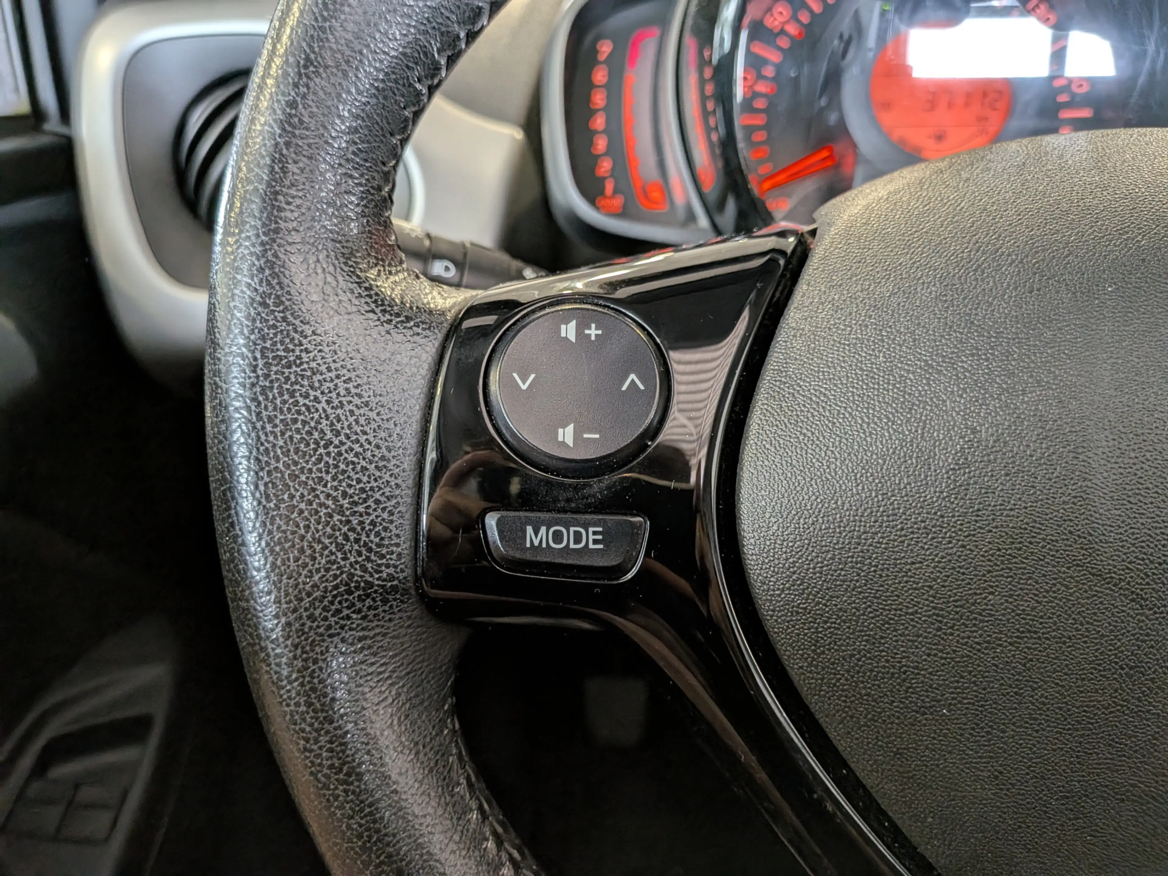 Citroen C1 1.2 PureTech Airscape Shine Cabriolet, Airco, Stuu — photo 12